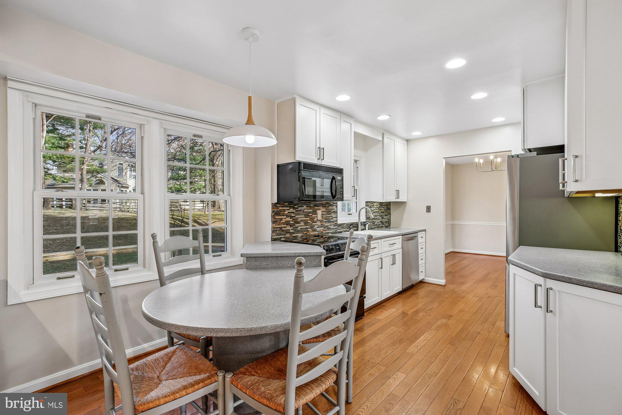 QUINCE ORCHARD KNOLLS - Residential