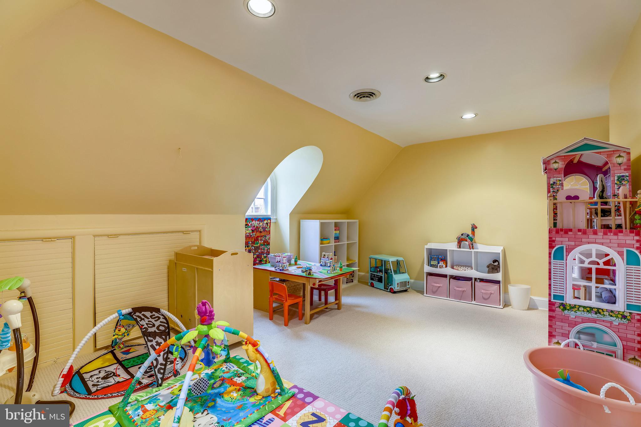 GREATER HOMELAND HISTORIC DISTRICT - Residential