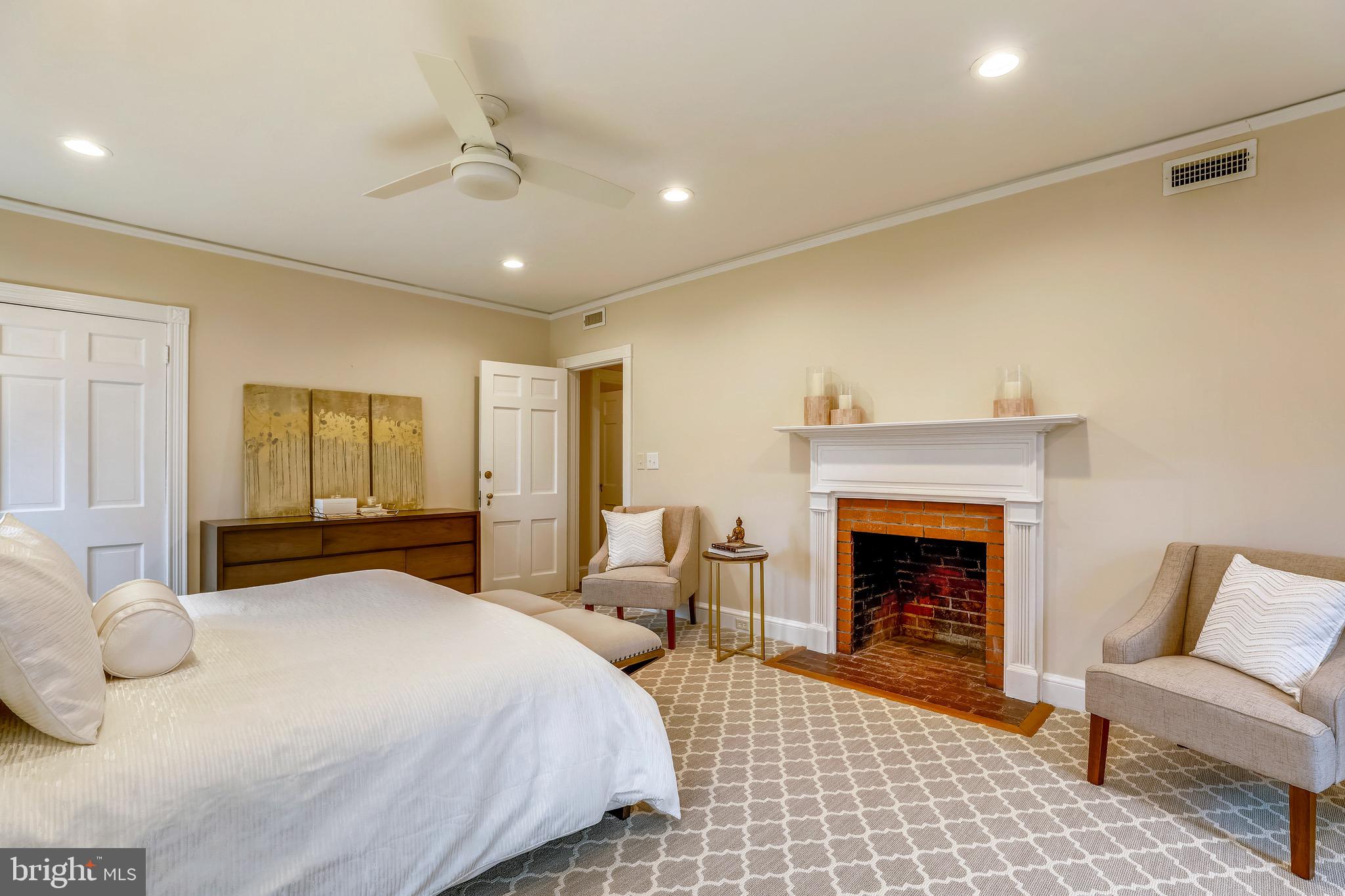 GREATER HOMELAND HISTORIC DISTRICT - Residential