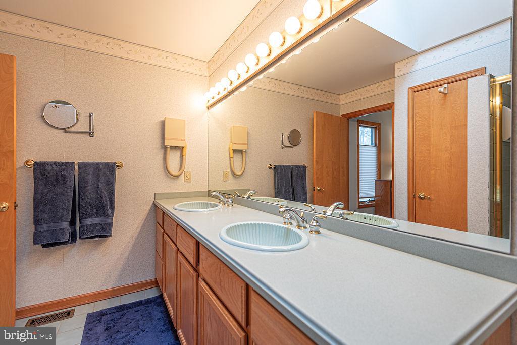 OCEAN PINES - SEABRIGHT - Residential