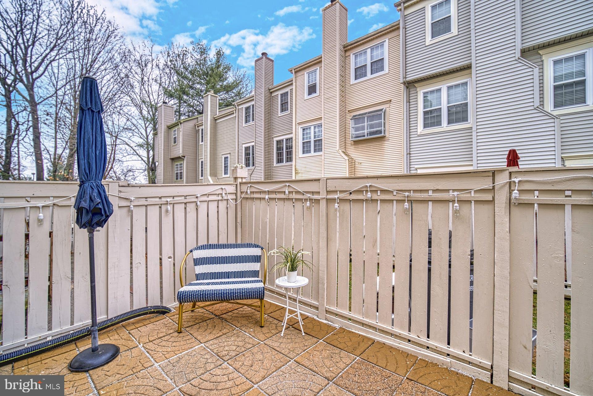 HUNTERS SQUARE - Residential