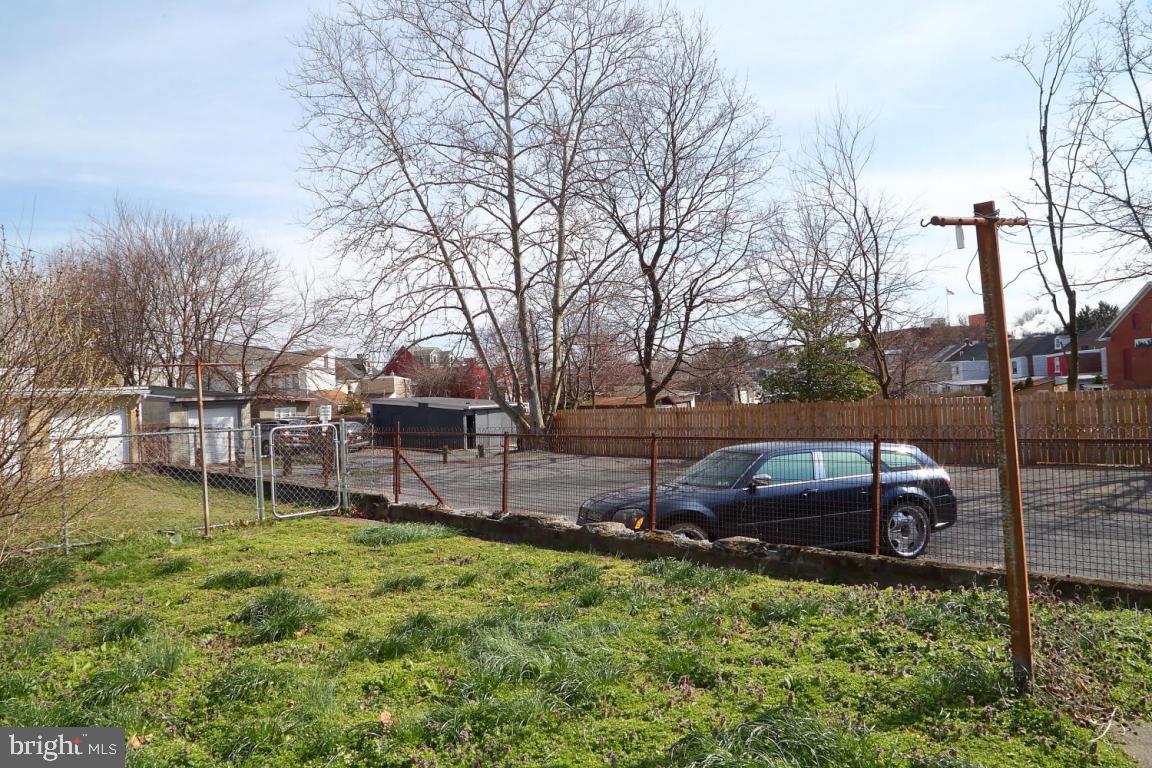 LANCASTER - Residential