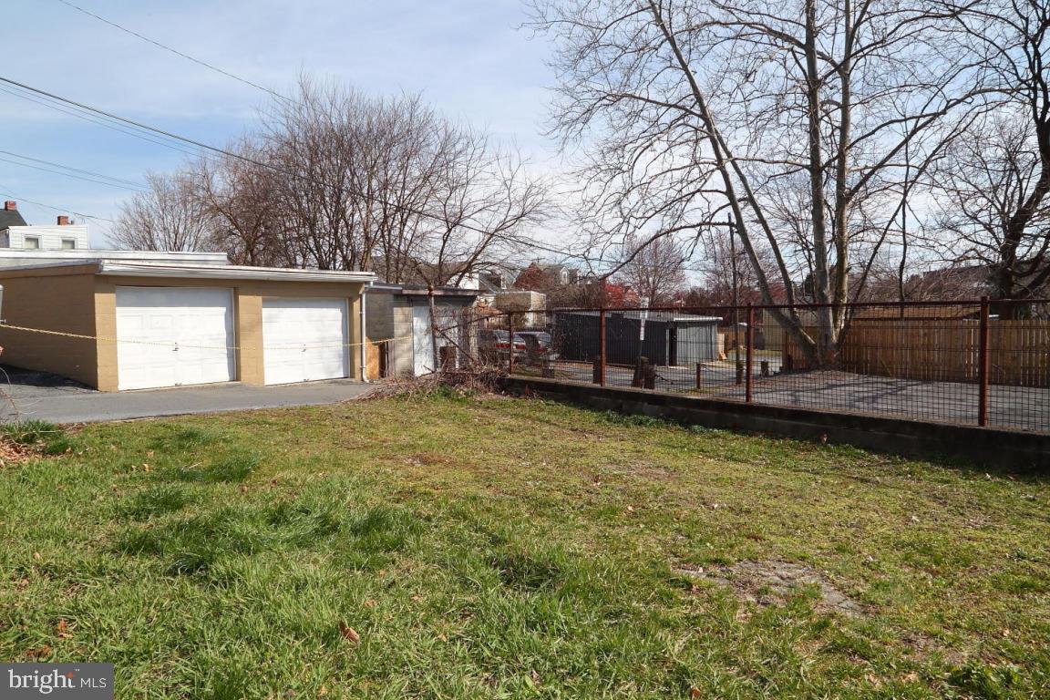 LANCASTER - Residential