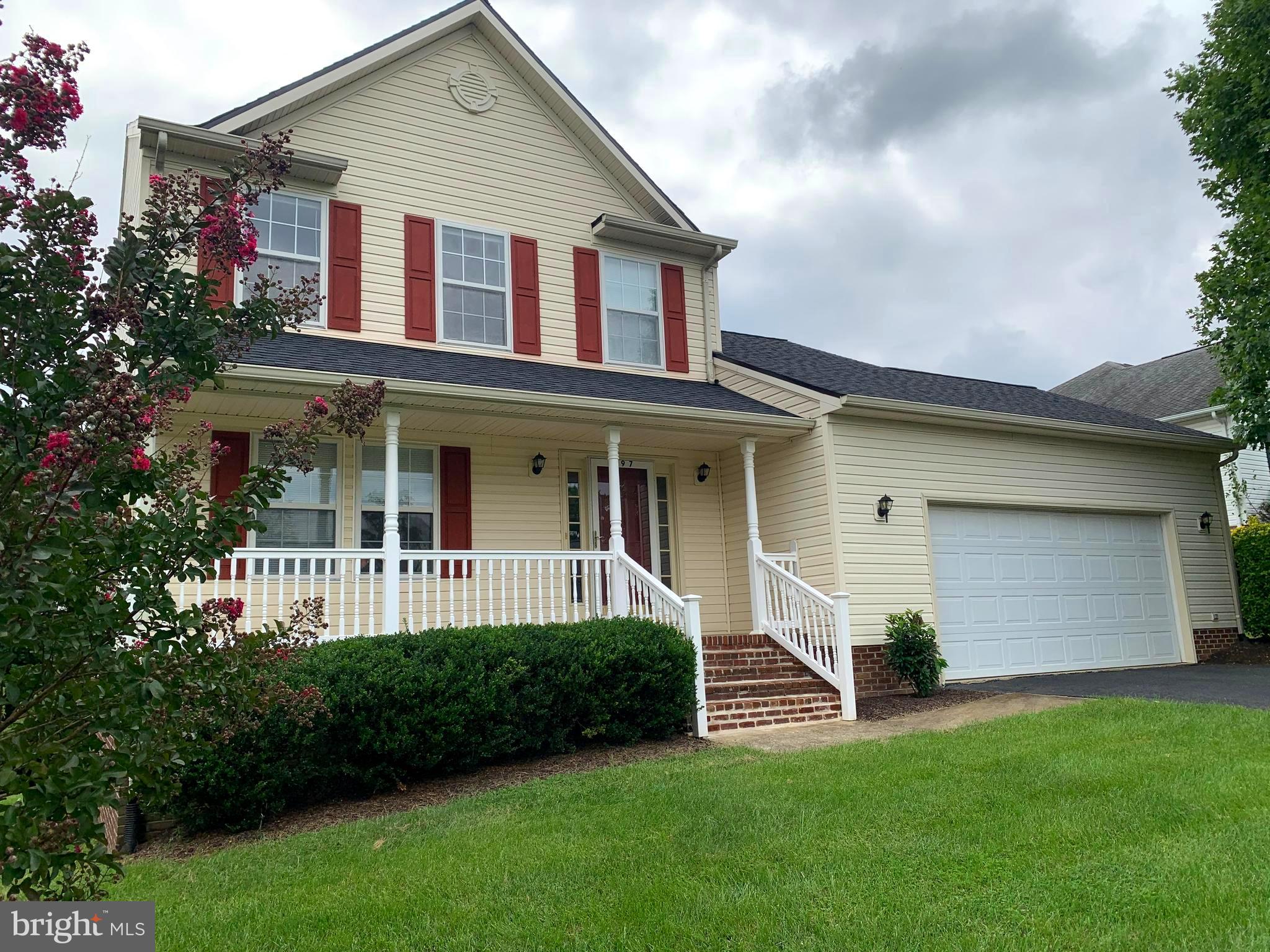 LAUREL RIDGE - Residential