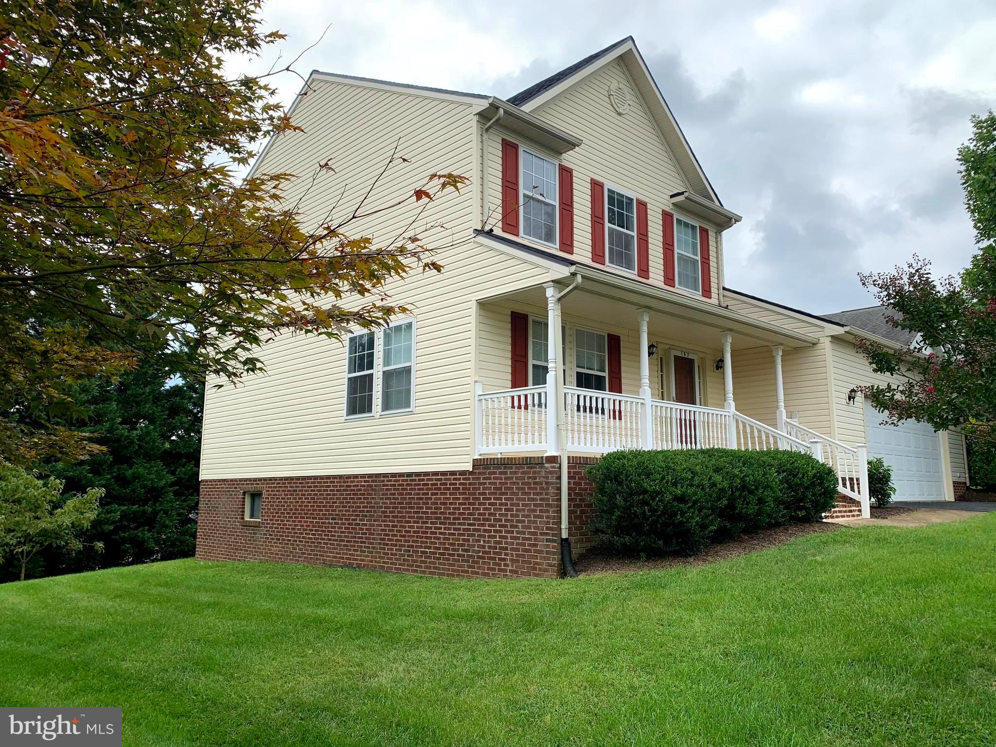 LAUREL RIDGE - Residential