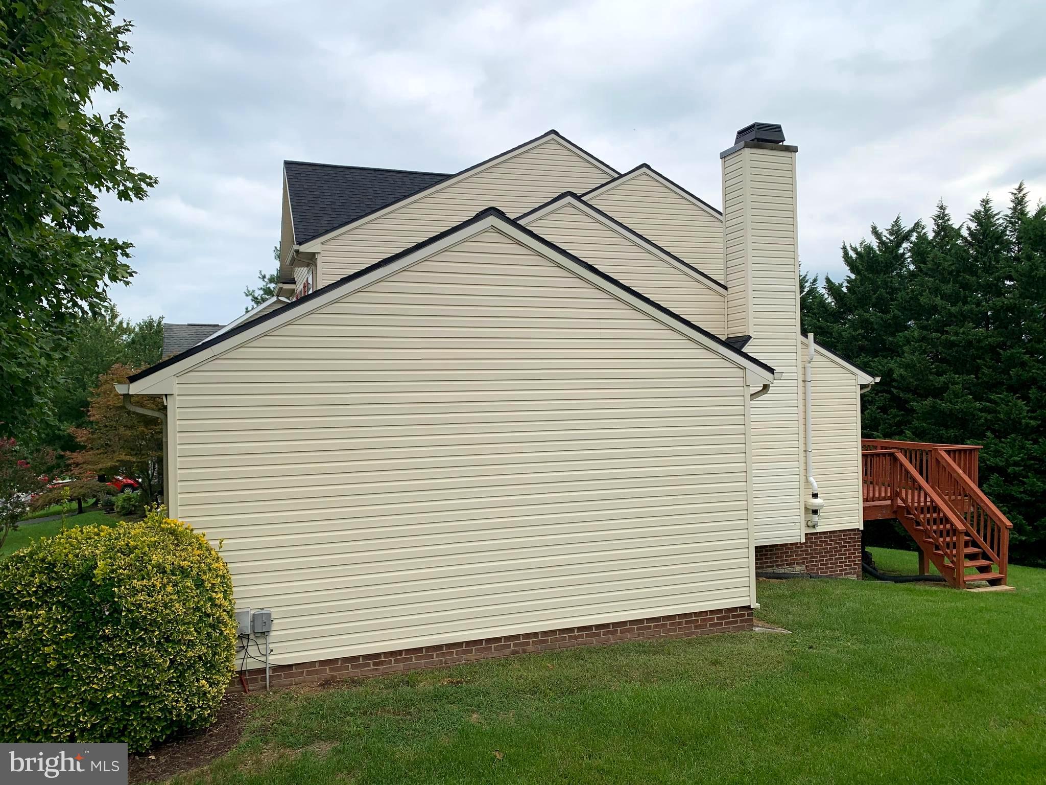 LAUREL RIDGE - Residential