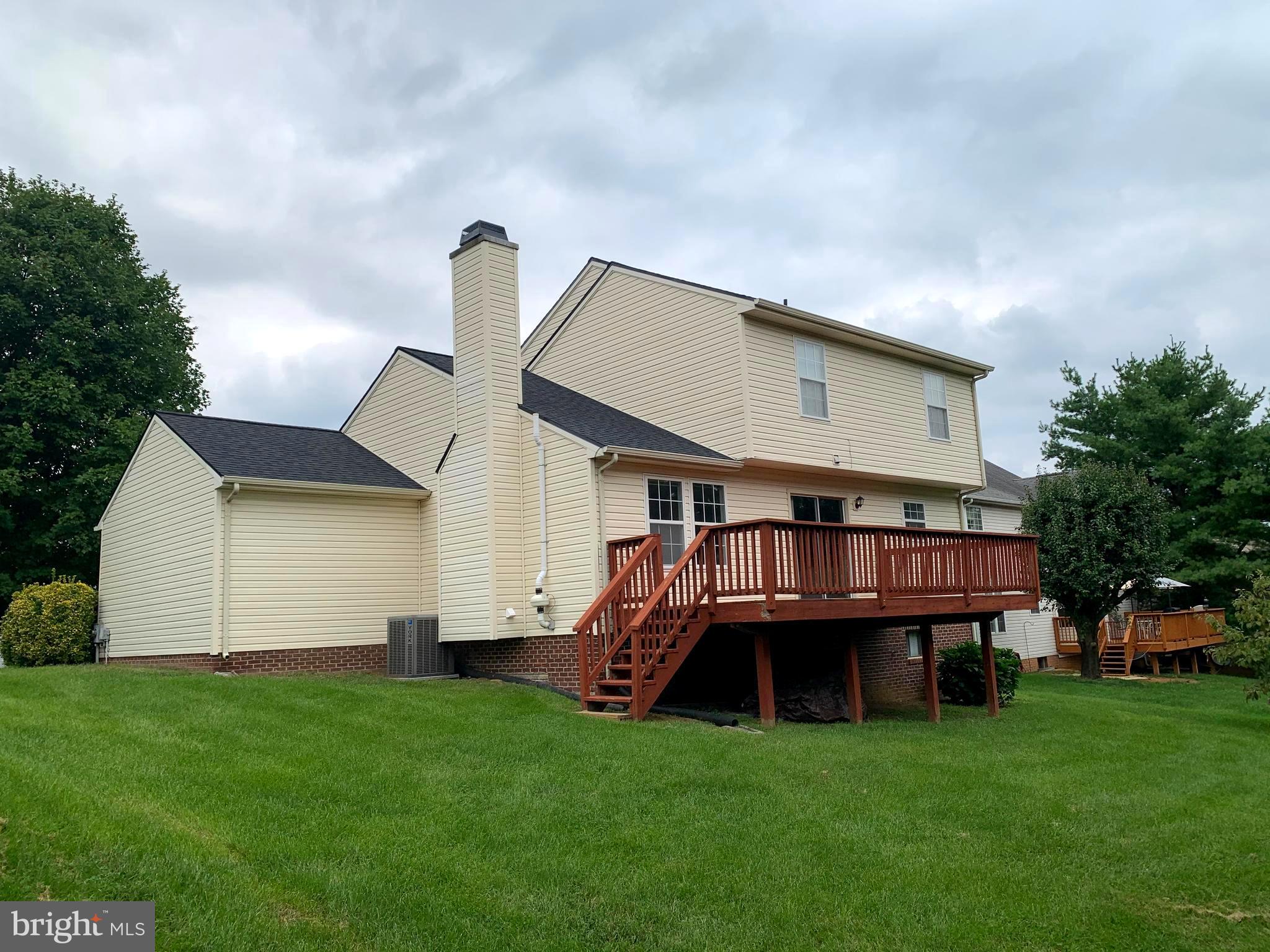 LAUREL RIDGE - Residential