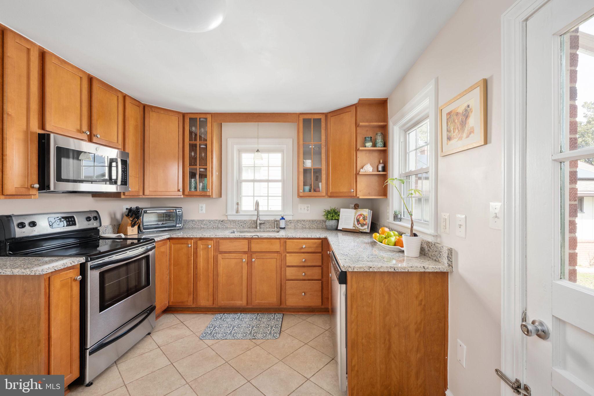 COLLEGE HEIGHTS - Residential