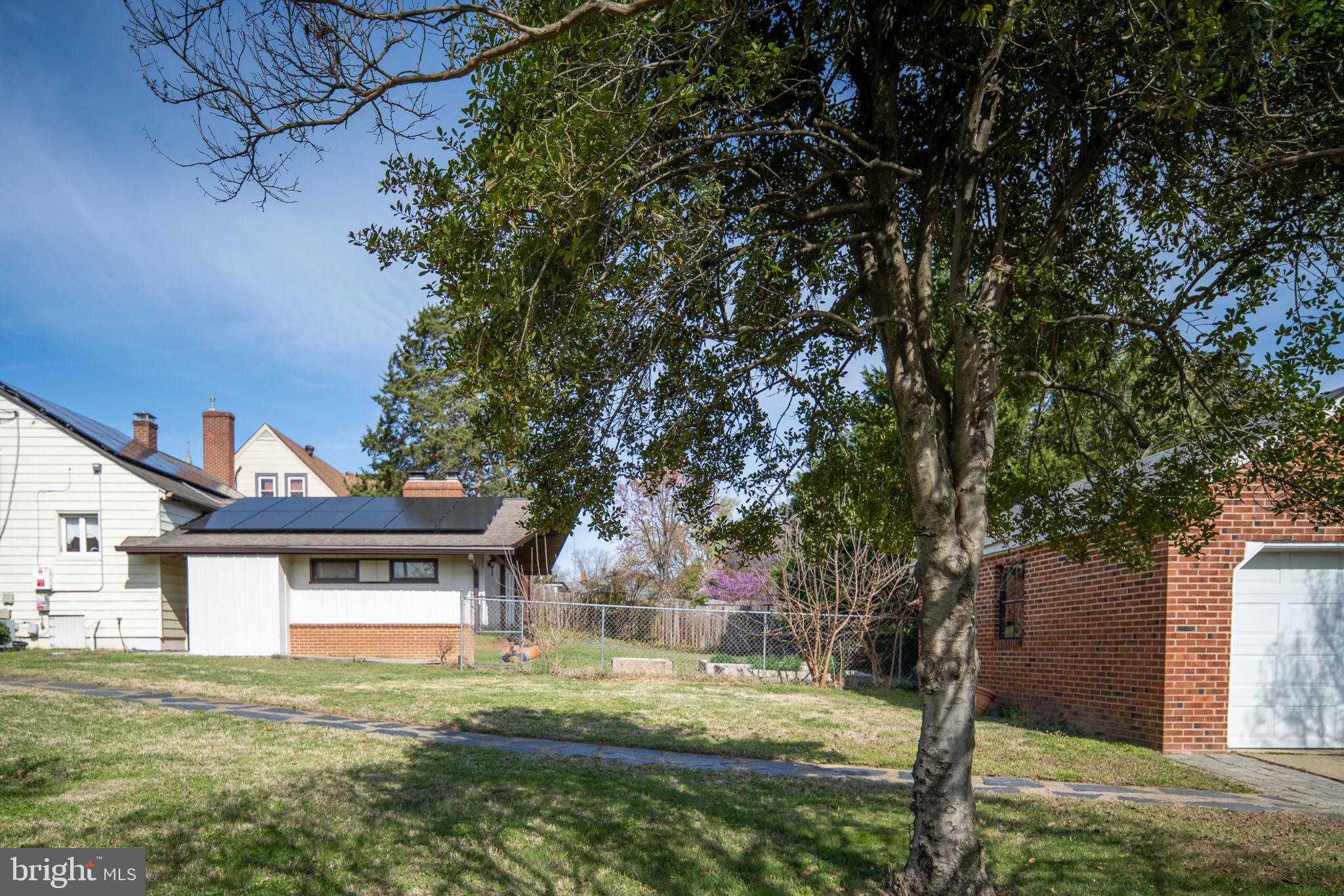 COLLEGE HEIGHTS - Residential