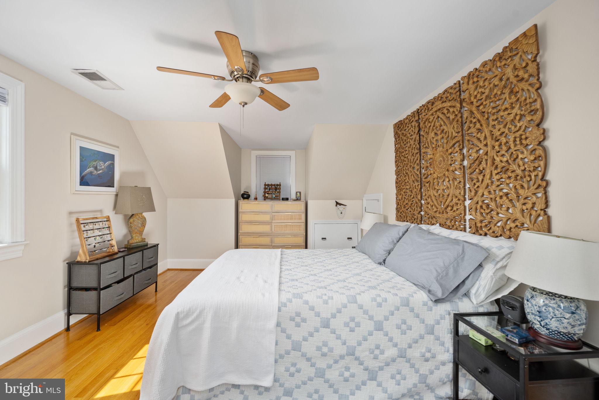 COLLEGE HEIGHTS - Residential