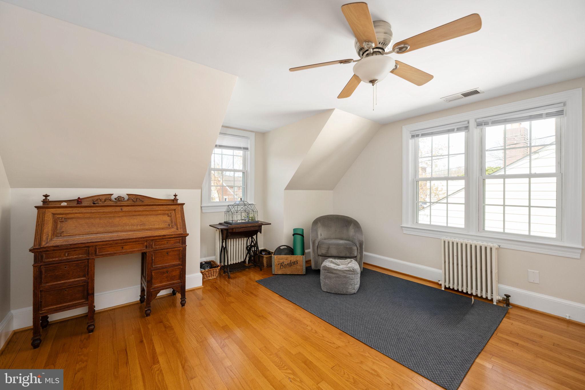 COLLEGE HEIGHTS - Residential