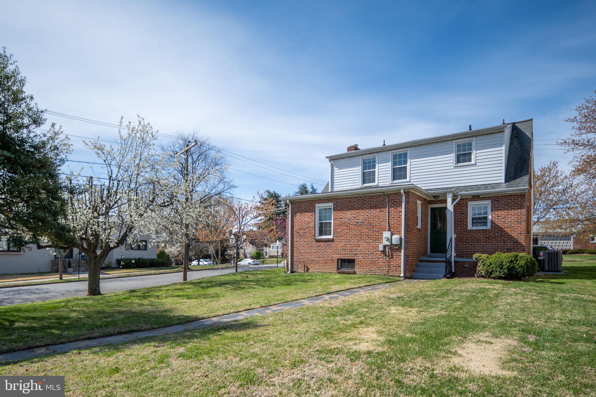 COLLEGE HEIGHTS - Residential