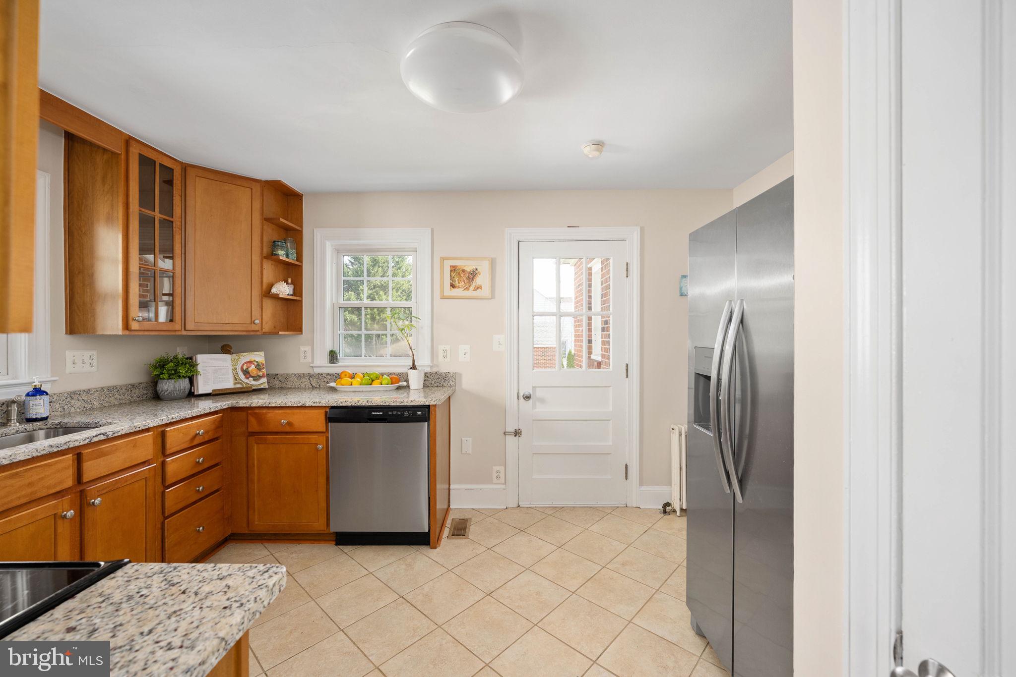 COLLEGE HEIGHTS - Residential