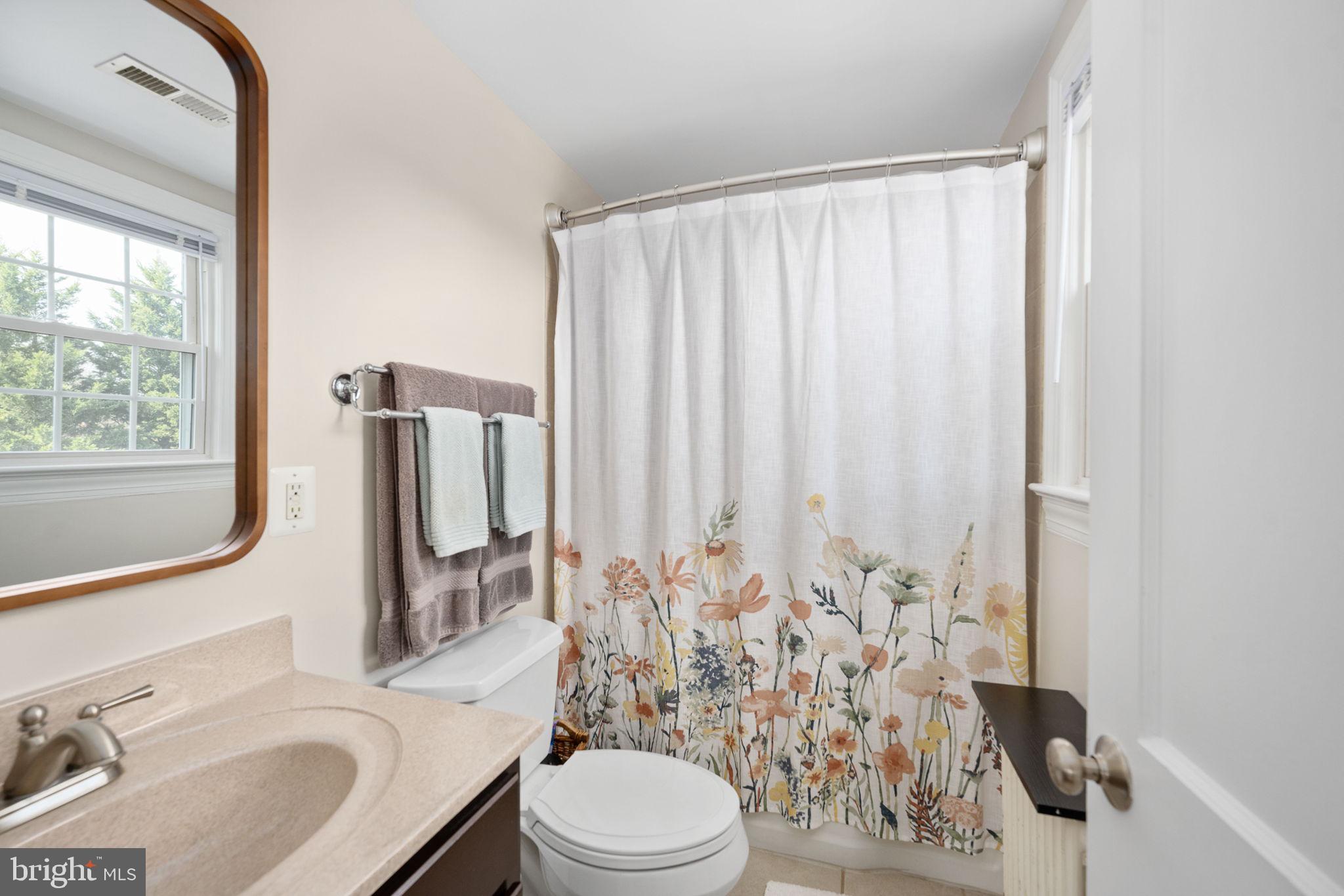 COLLEGE HEIGHTS - Residential