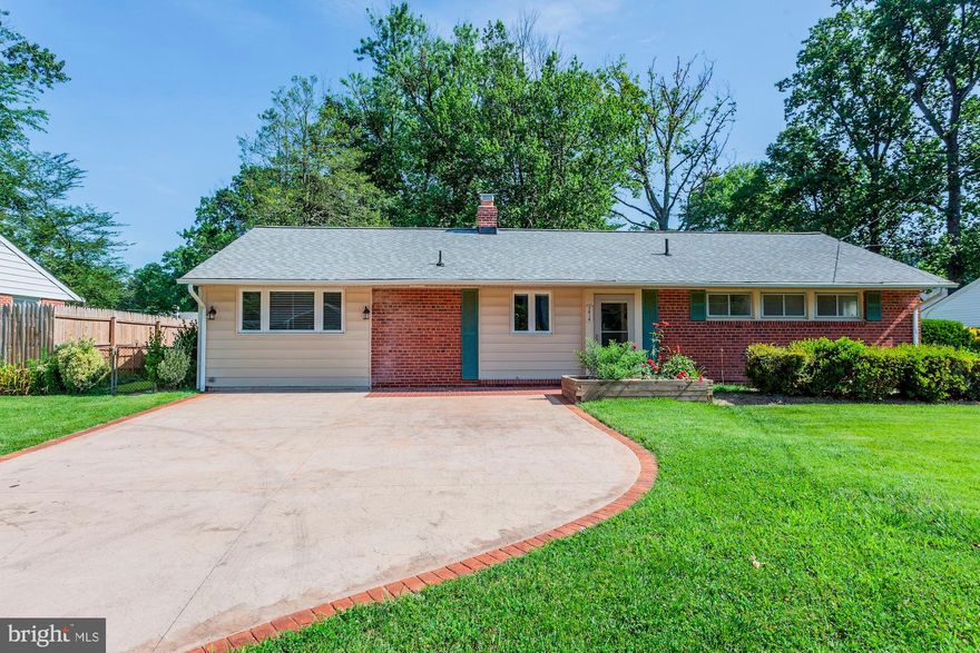 Price improved! Discover this inviting single-family home that blends comfort and convenience in a prime location! Featuring 3 bedrooms and 2 full bathrooms, this residence includes a large master suite with two walk-in closets and a private bathroom. The open floor plan offers both a living room and a family room, perfect for entertaining and everyday relaxation.
The kitchen is a  delight, with granite countertops and stainless steel appliances. Situated on a flat lot with a concrete driveway, this home offers ease of maintenance and ample parking.
Ideal for commuters and urban explorers alike, you'll appreciate the proximity to major routes with quick access to Interstate 495 and 395. Enjoy the convenience of being just 14 miles from Washington, DC, and Reagan National Airport, 10 miles to the bustling Tysons area, 6 miles to Van Dorn Metro Station, and 10 miles to the historic charm of Old Town Alexandria.