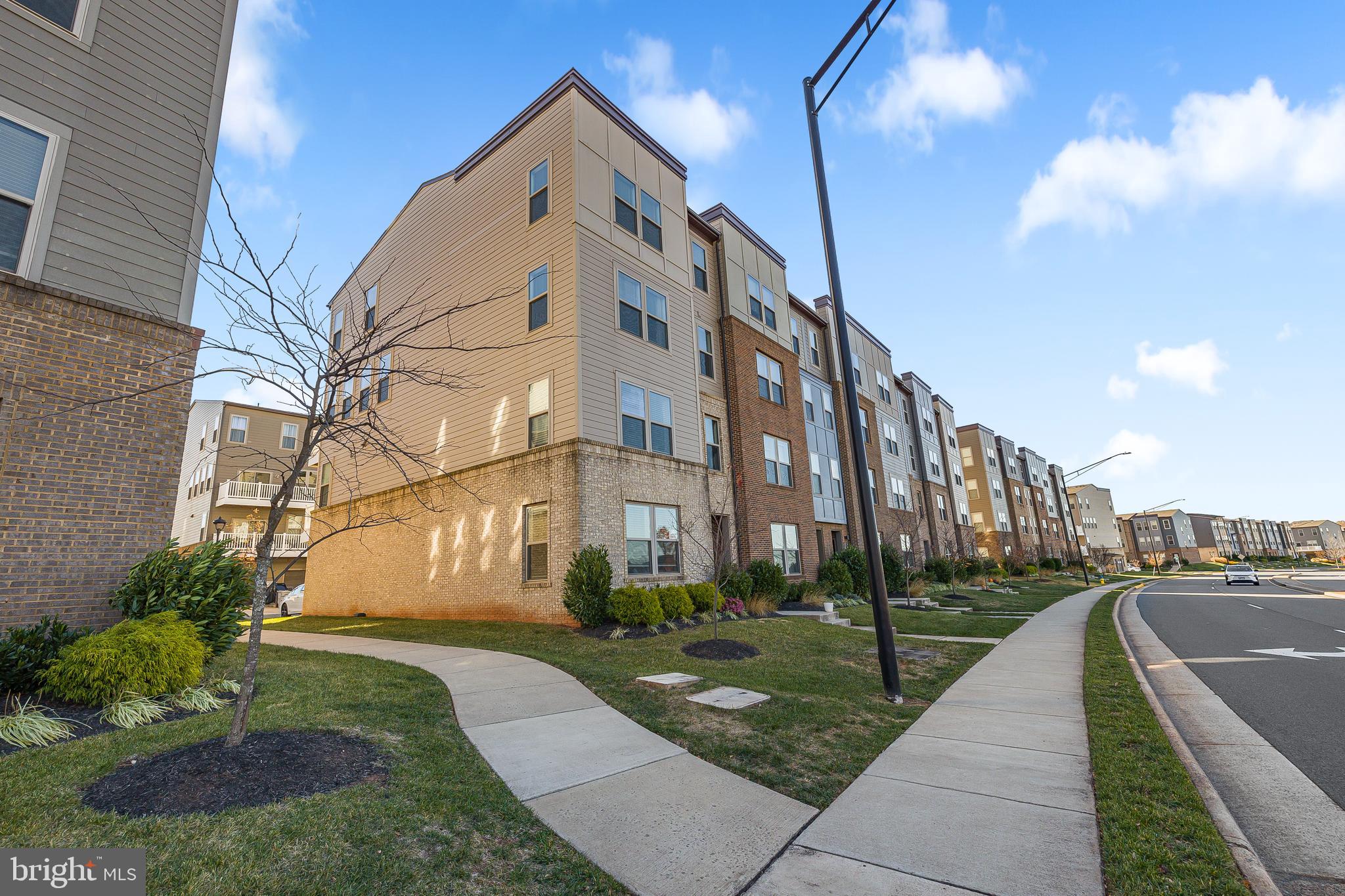 10436 RATCLIFFE TRAIL