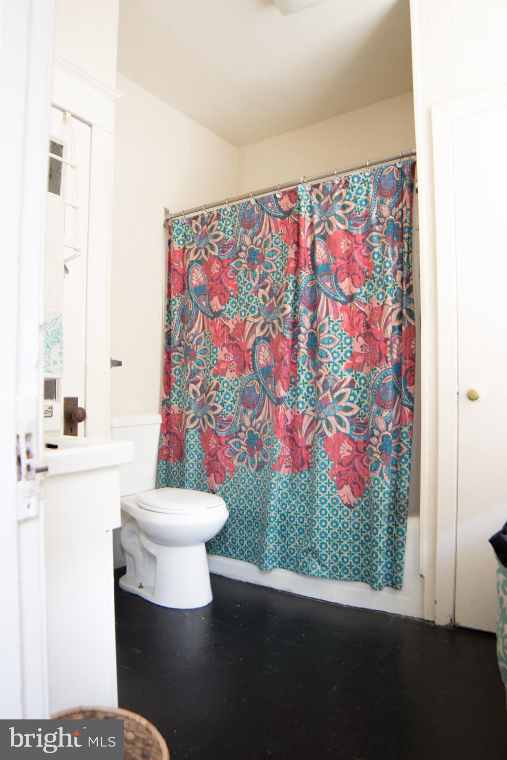 PASSYUNK SQUARE - Residential Lease