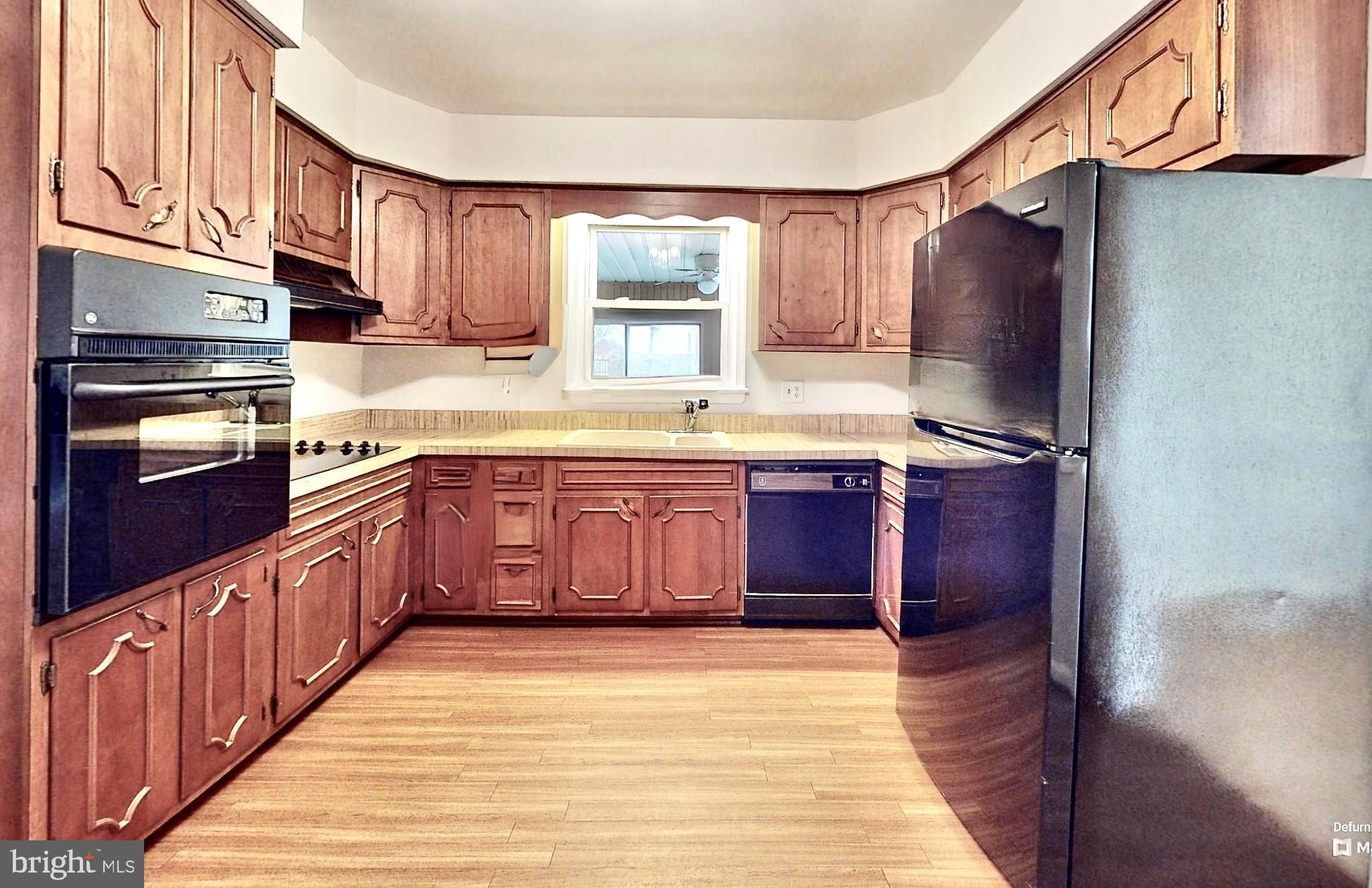 HALLEY ESTATES - Residential