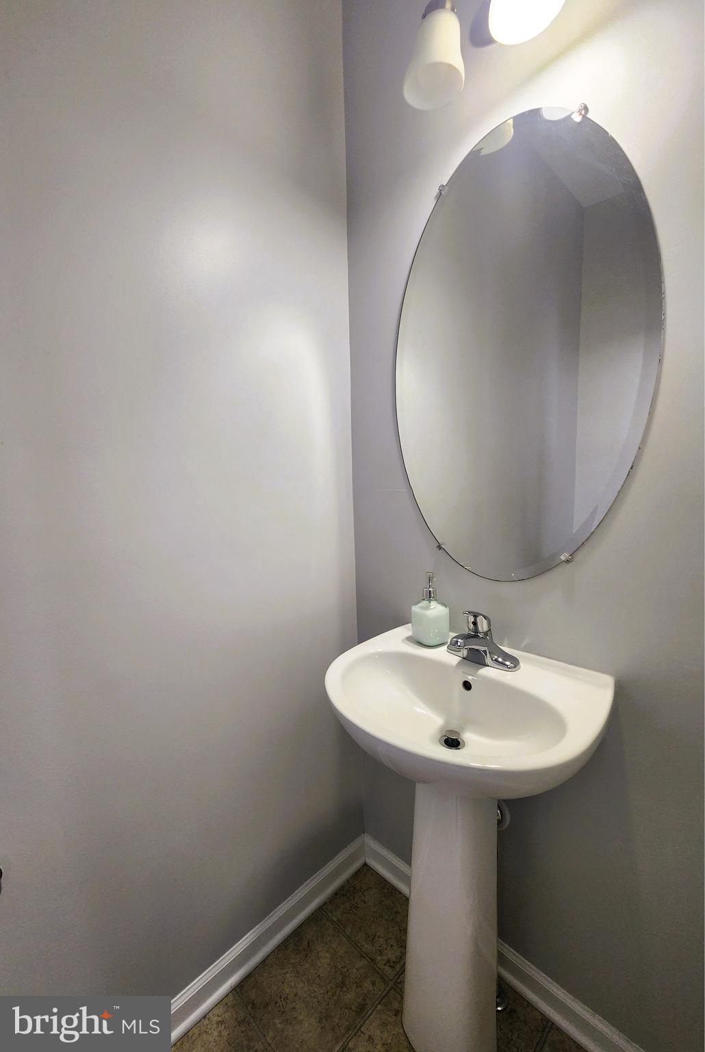 MARKET SQUARE - Residential Lease