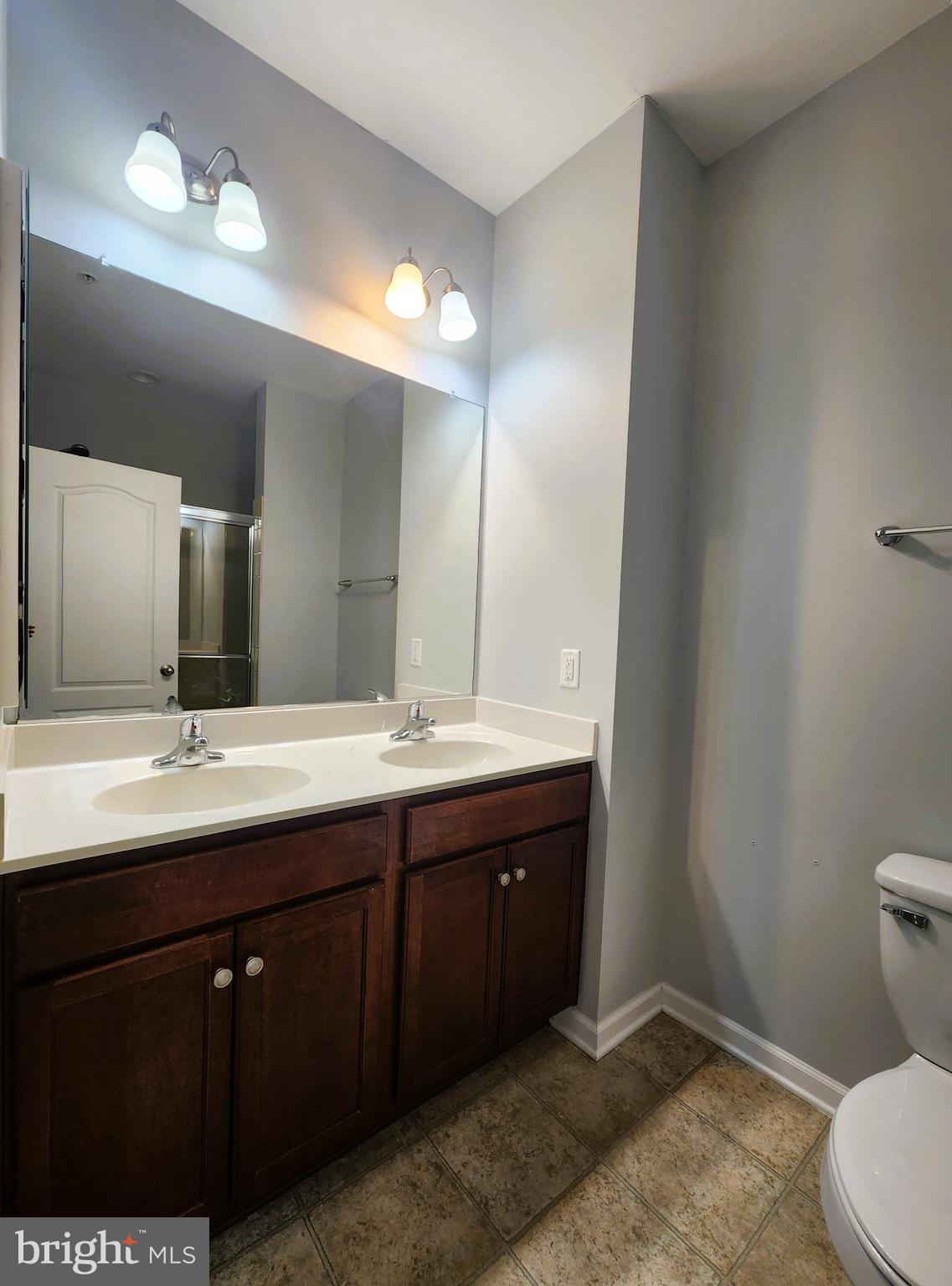 MARKET SQUARE - Residential Lease