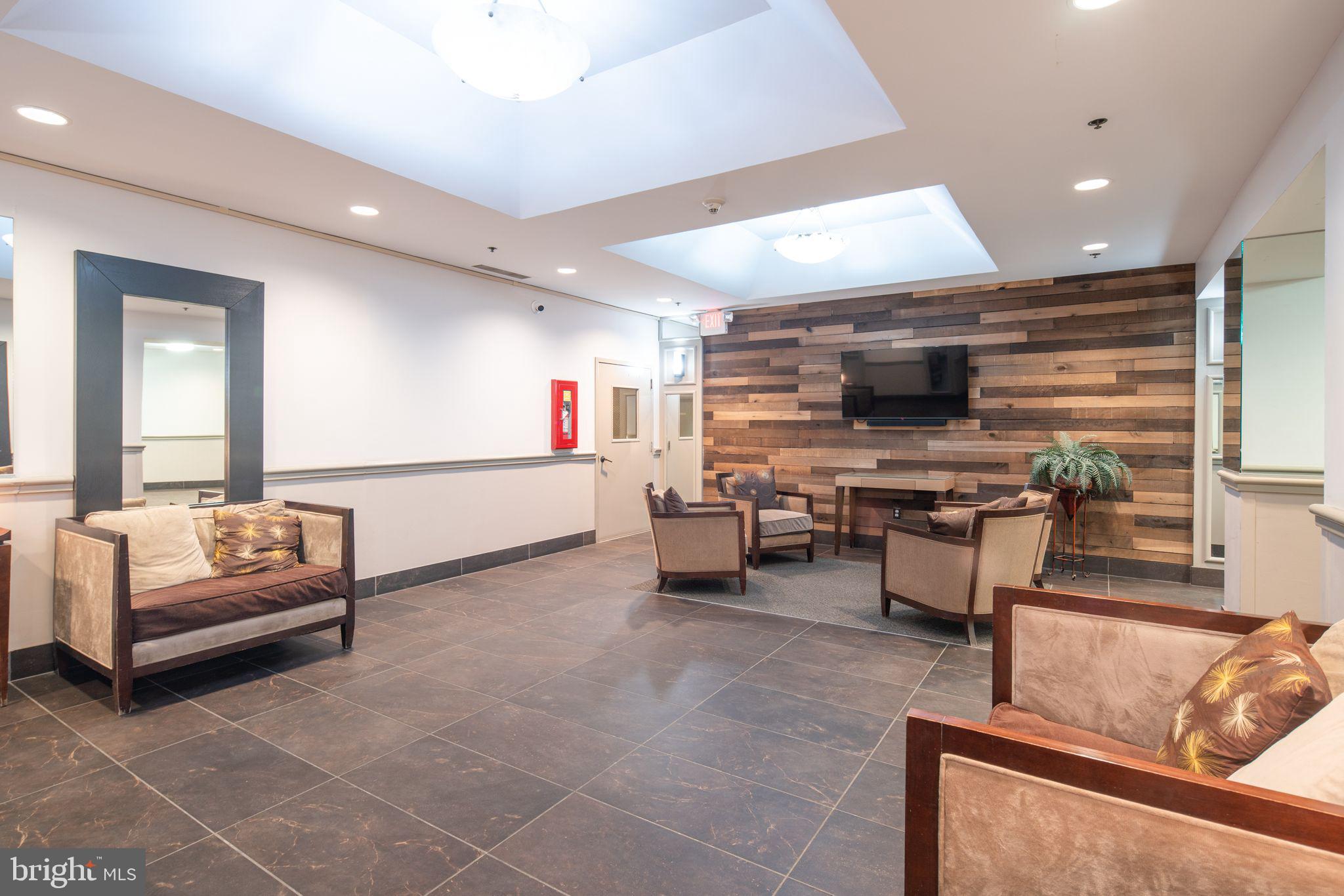 OLD CITY - Residential