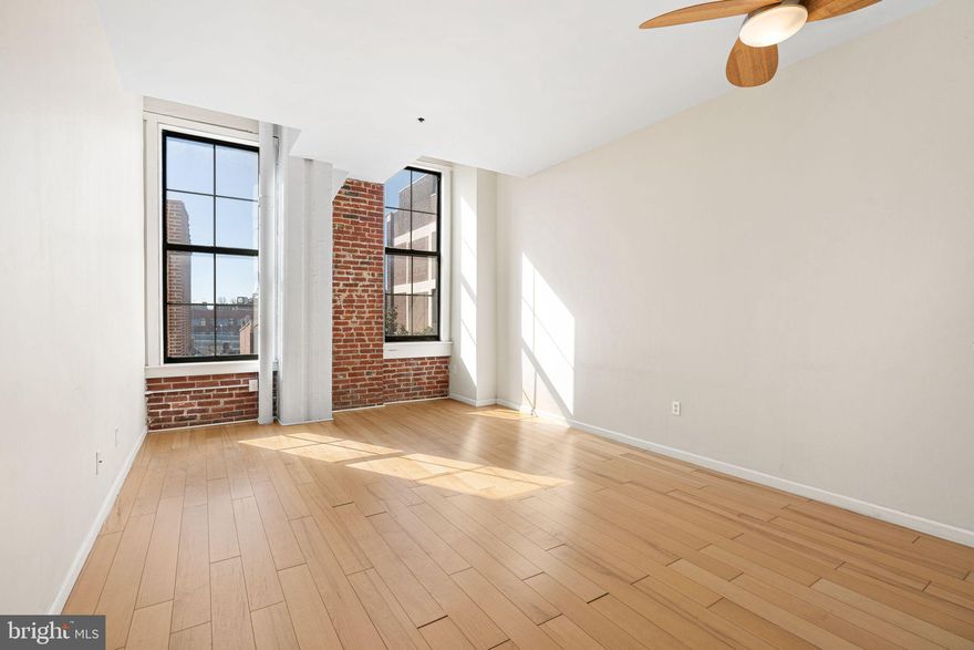 Welcome to 315 New Street in Old City! This bright and airy condo combines historic character with modern comfort—featuring two bedrooms, two baths, high ceilings, and exposed brick walls.
Includes a deeded garage parking space with elevator access to the building and secure entry for added convenience. The south-facing unit offers abundant natural light, courtyard views, and private bedroom outlooks.
Enjoy a prime cobblestone location, 24-hour concierge, and rooftop deck with skyline views—the perfect blend of charm, comfort, and convenience —schedule your showing today!