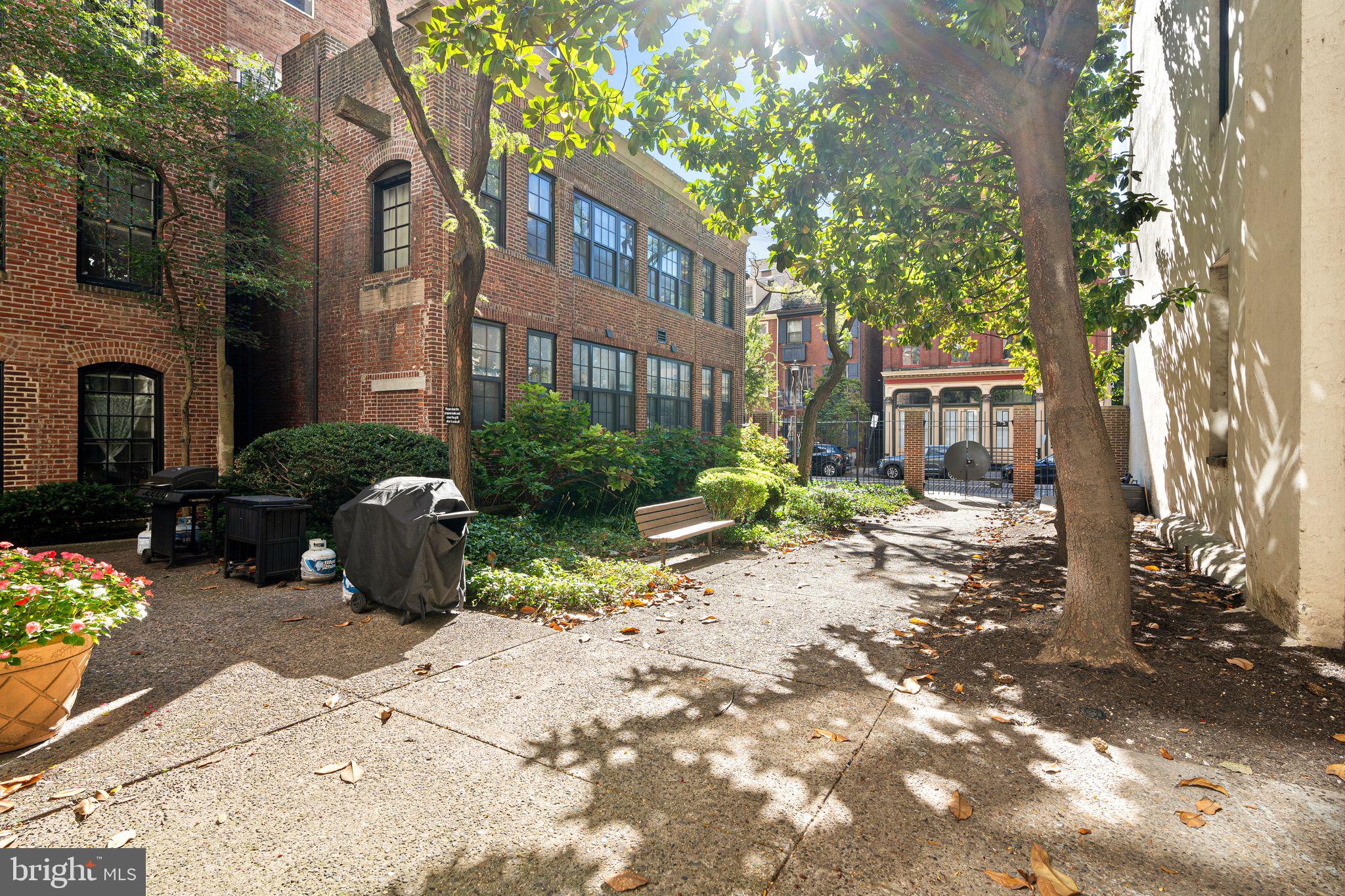 OLD CITY - Residential