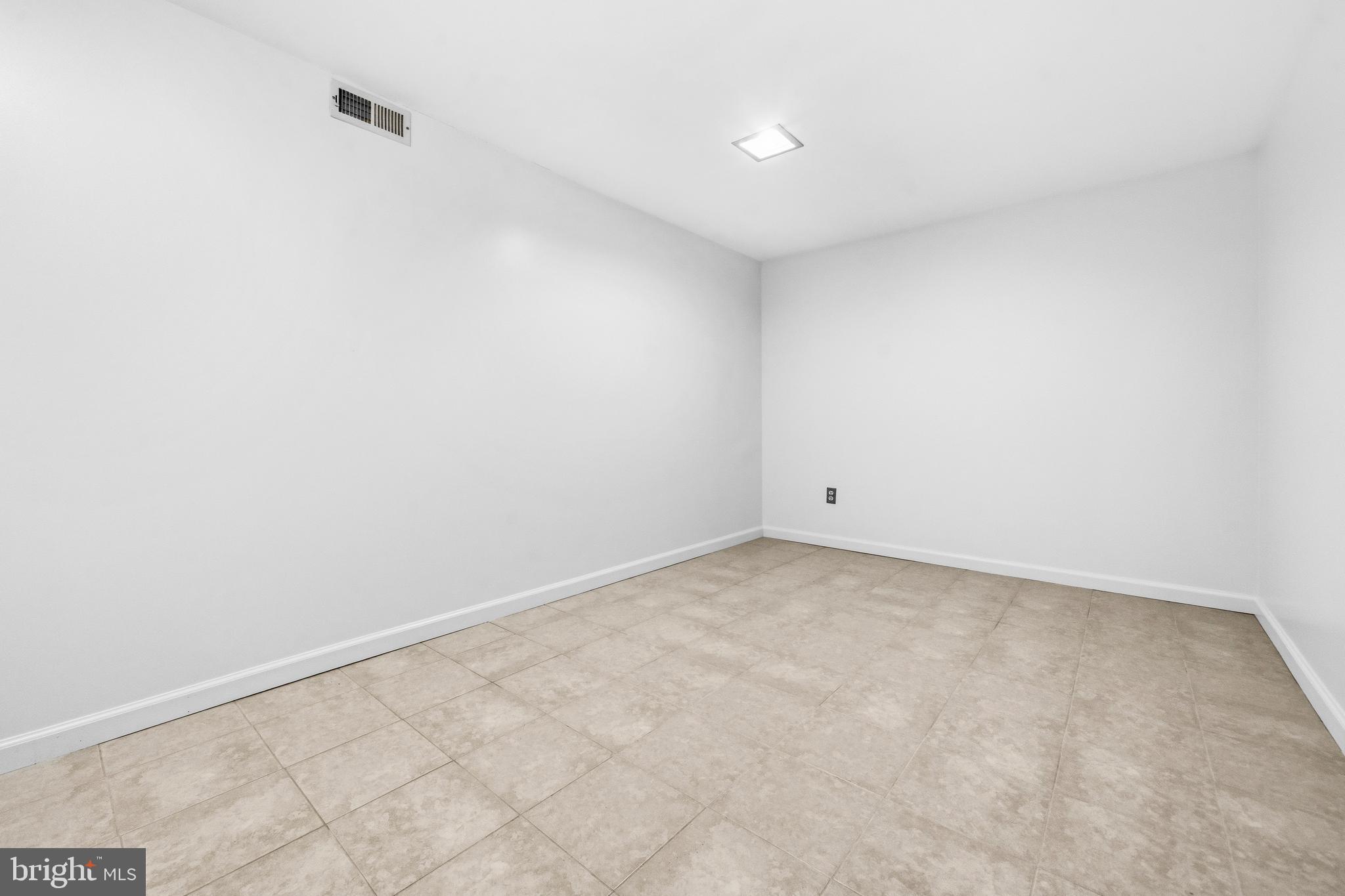 TWINBROOK FOREST - Residential