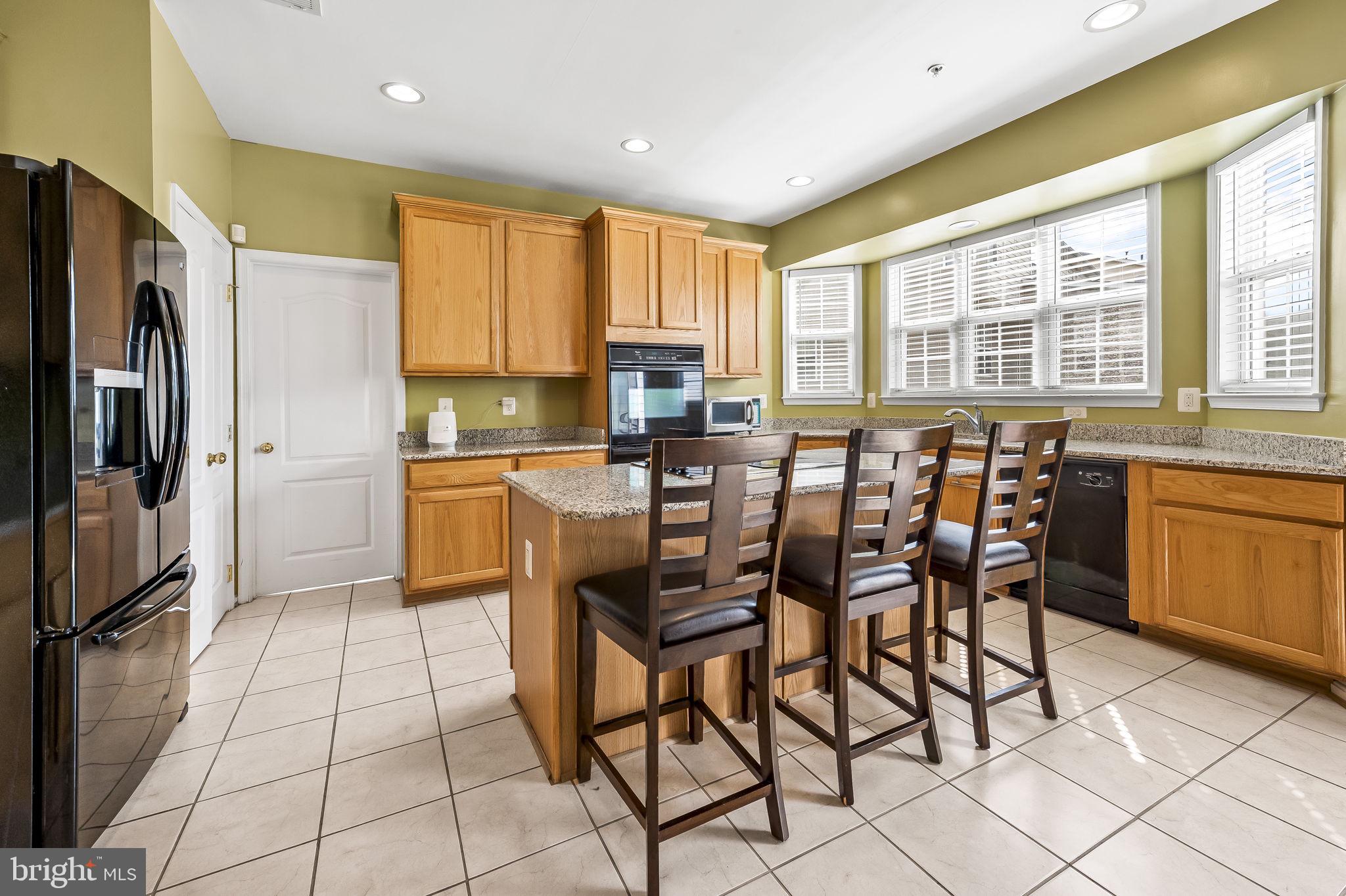 WILSHIRE-PLAT FIVE> - Residential