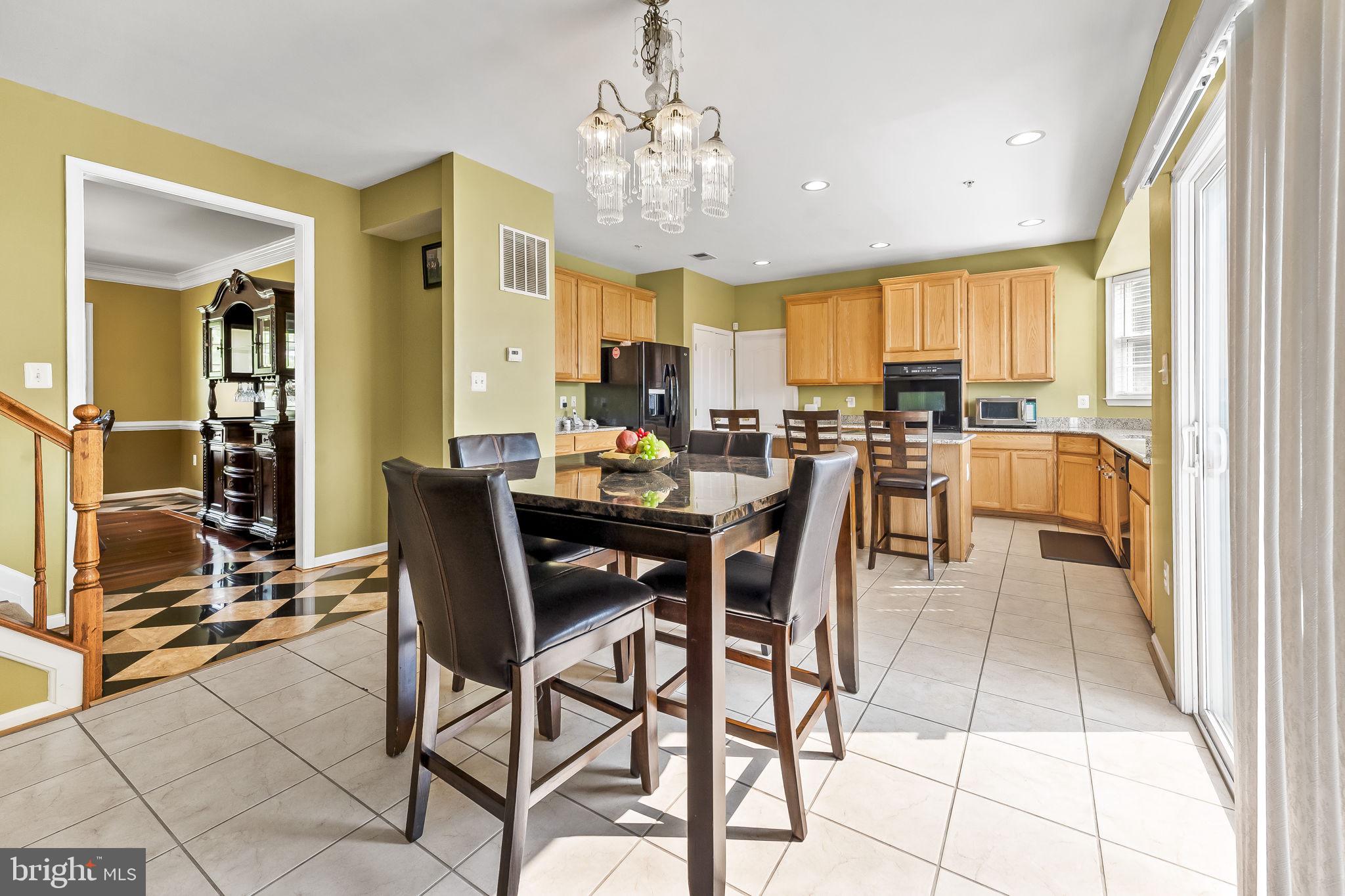 WILSHIRE-PLAT FIVE> - Residential