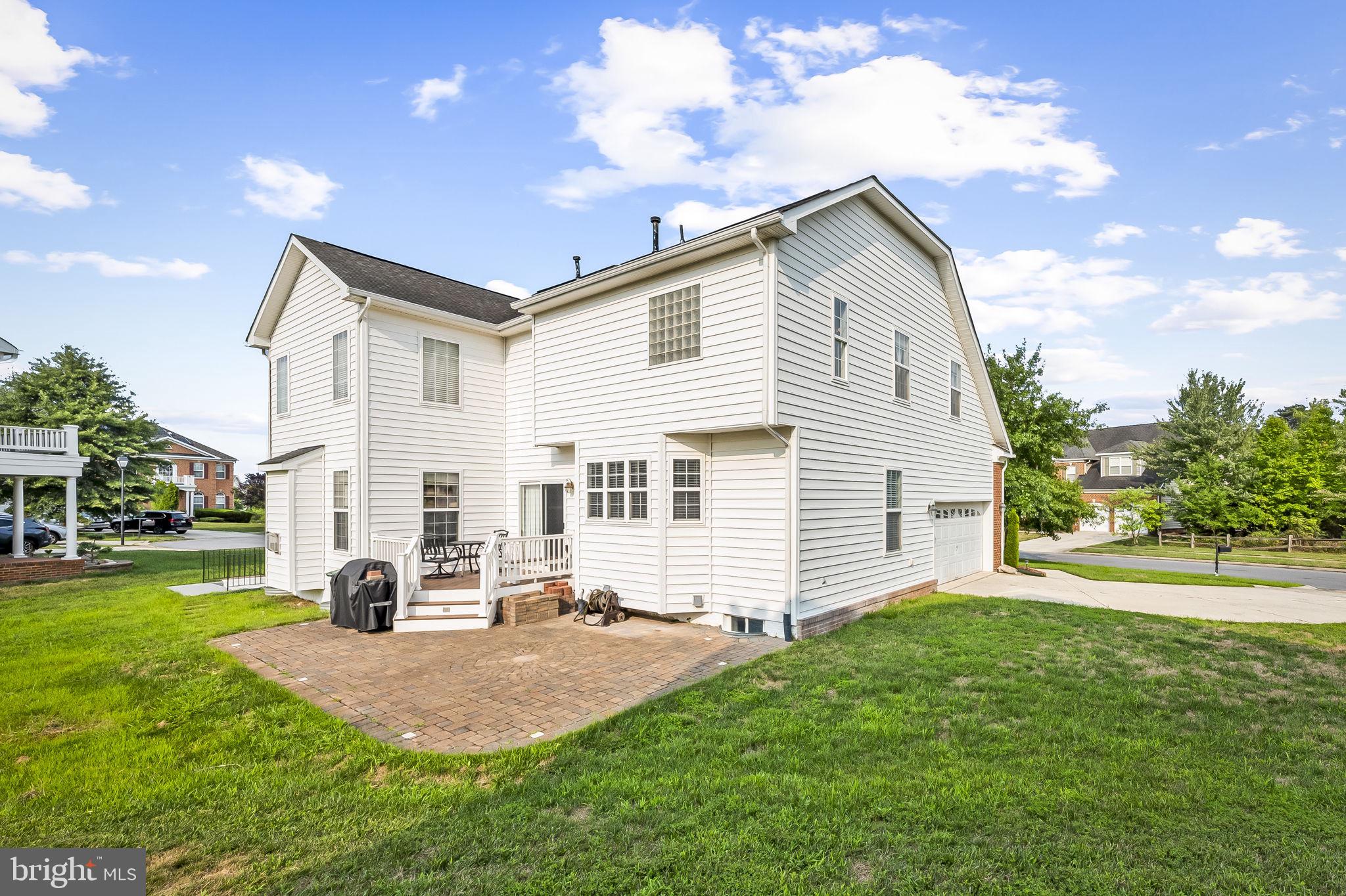 WILSHIRE-PLAT FIVE> - Residential