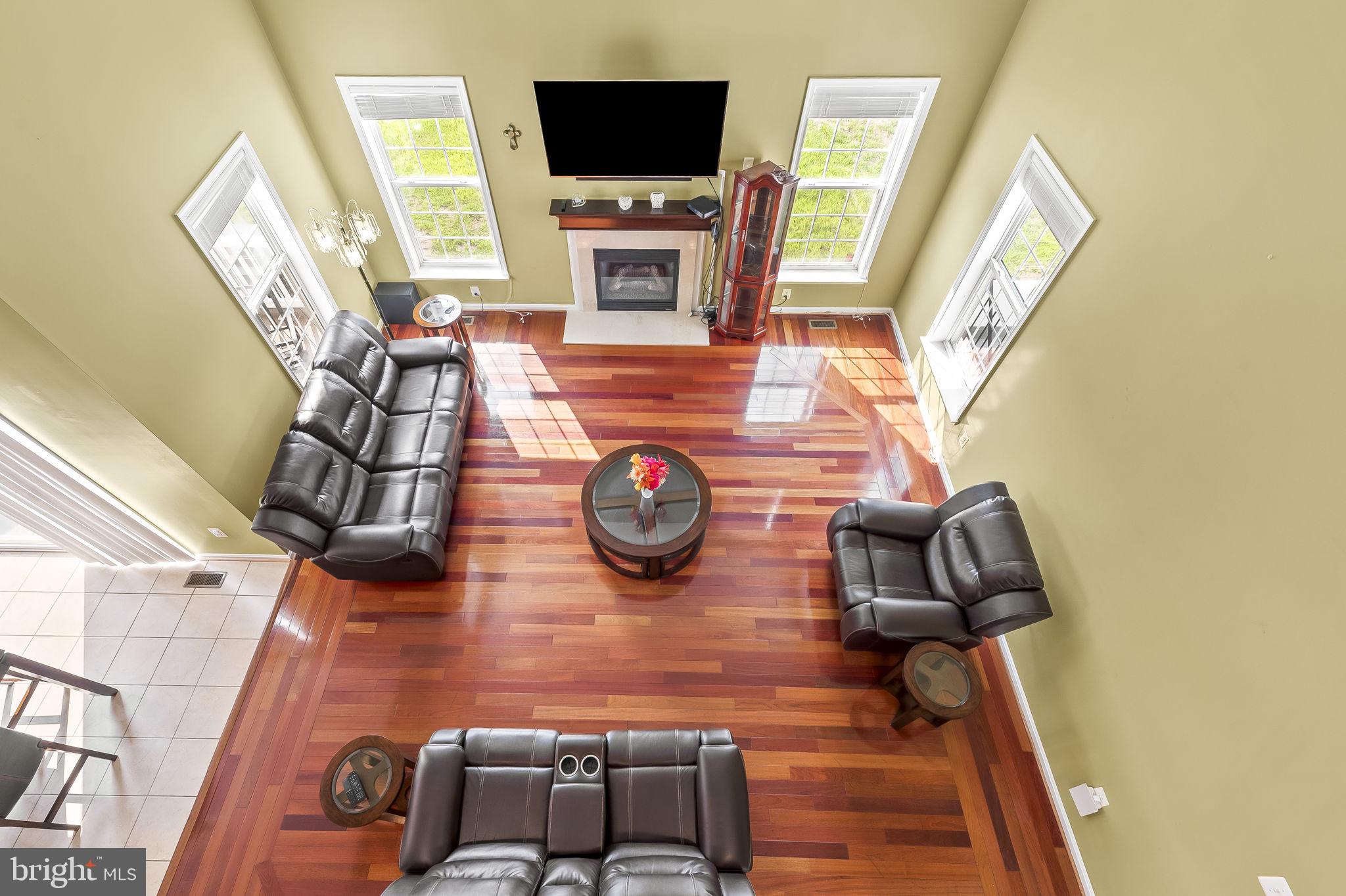 WILSHIRE-PLAT FIVE> - Residential