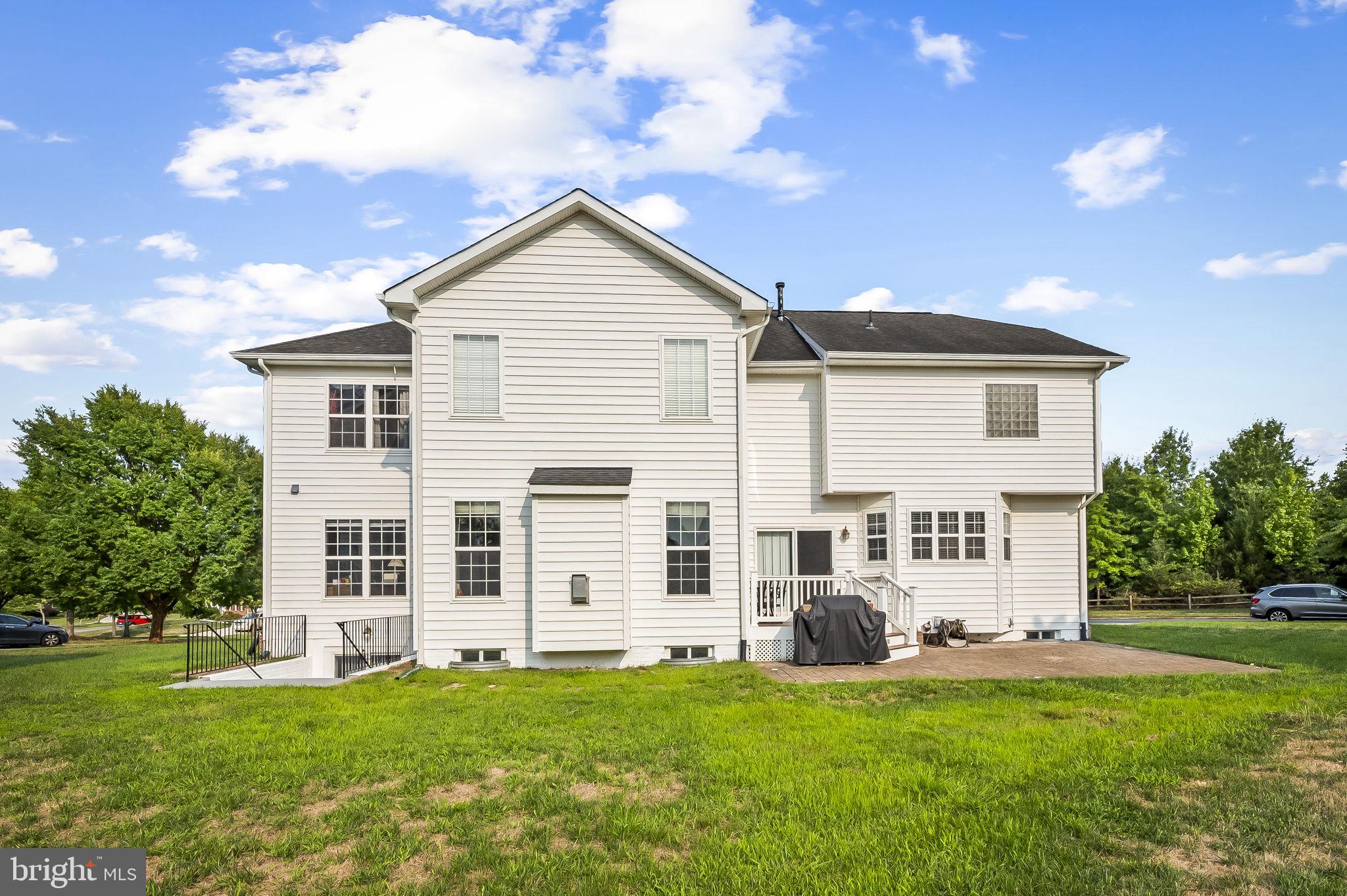 WILSHIRE-PLAT FIVE> - Residential