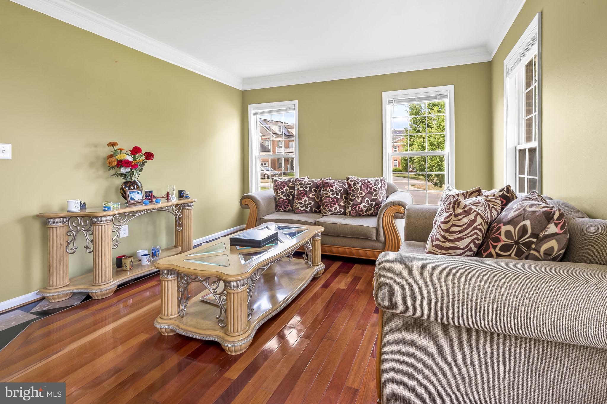 WILSHIRE-PLAT FIVE> - Residential