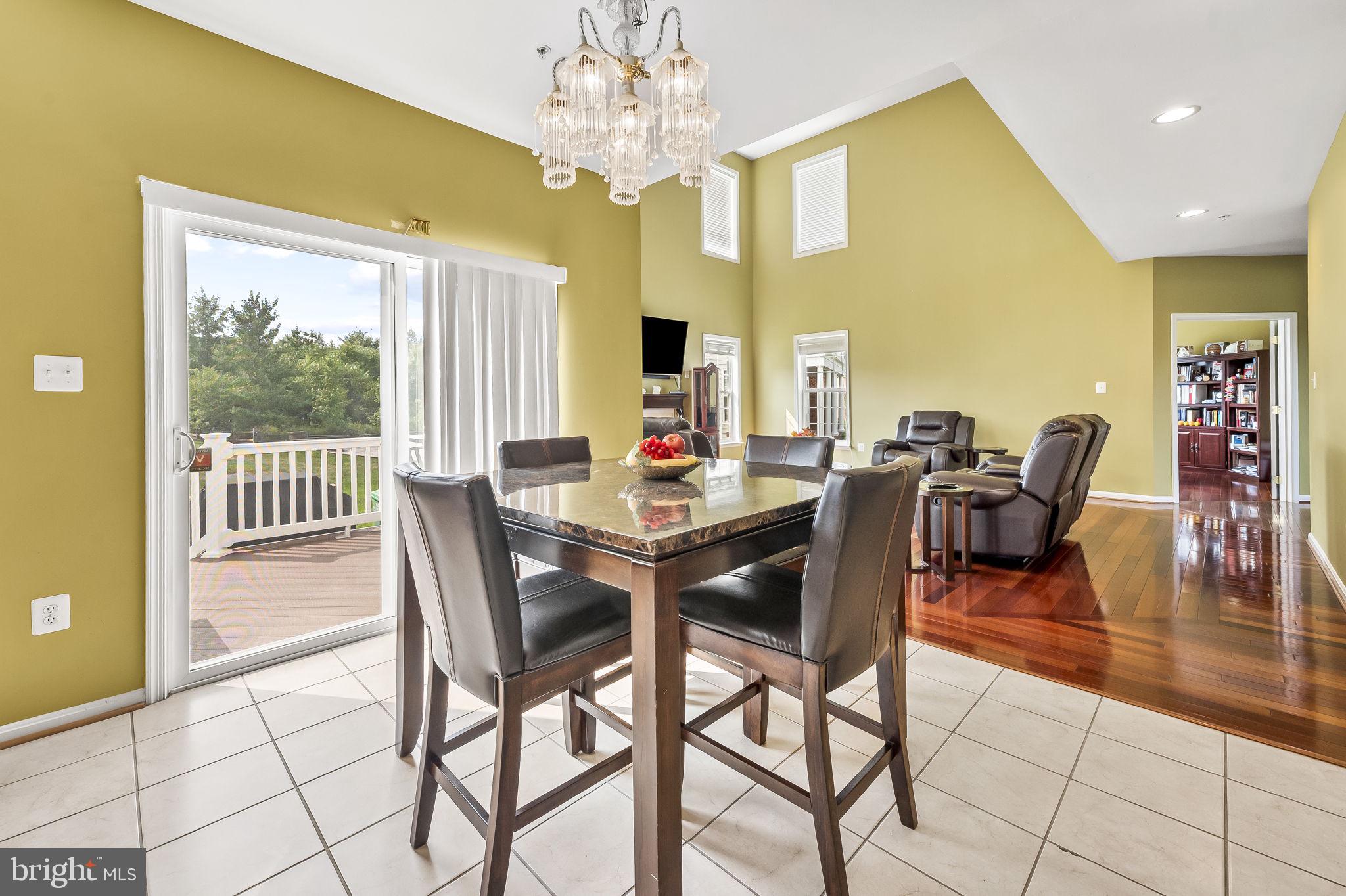 WILSHIRE-PLAT FIVE> - Residential