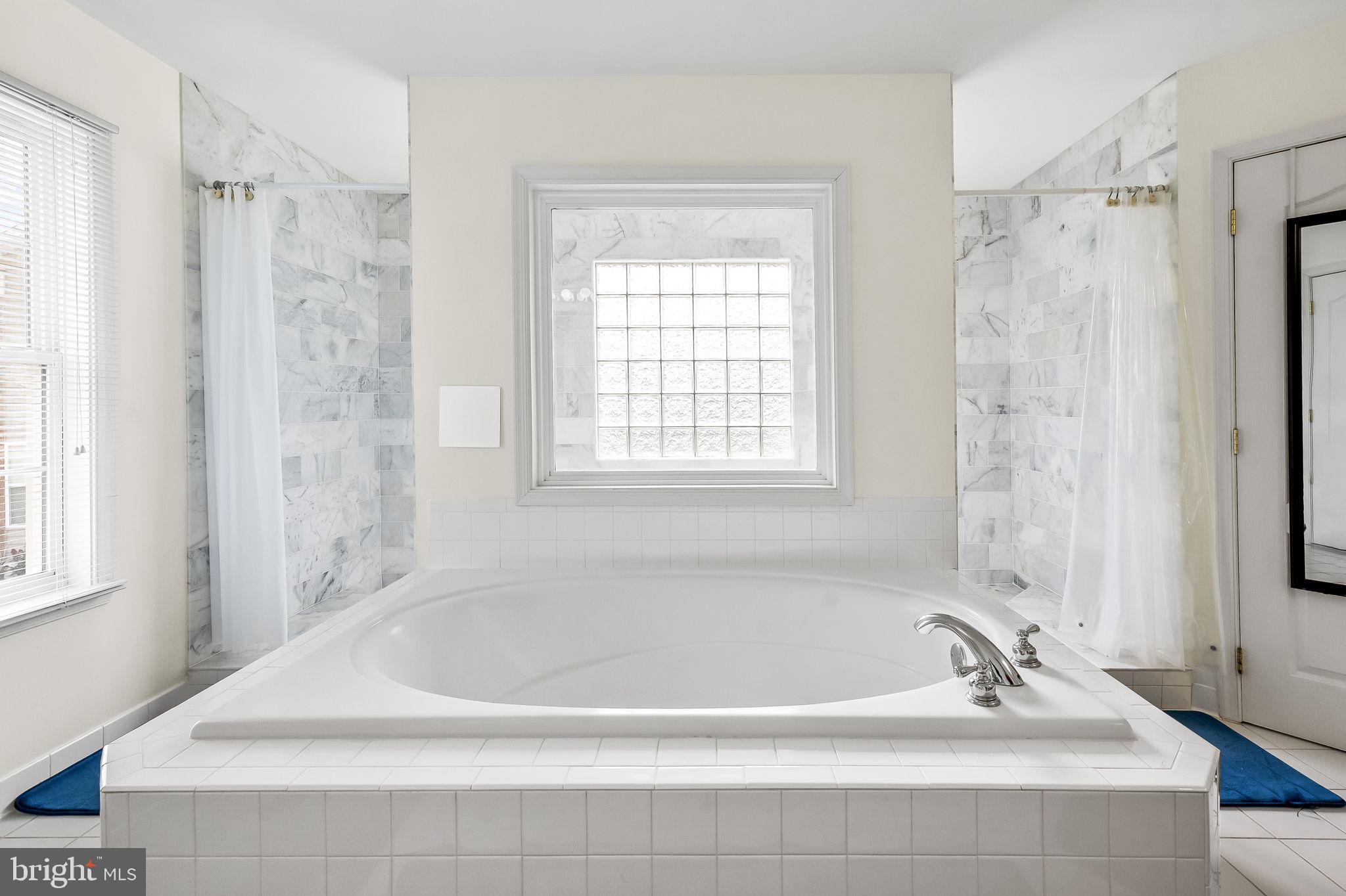 WILSHIRE-PLAT FIVE> - Residential