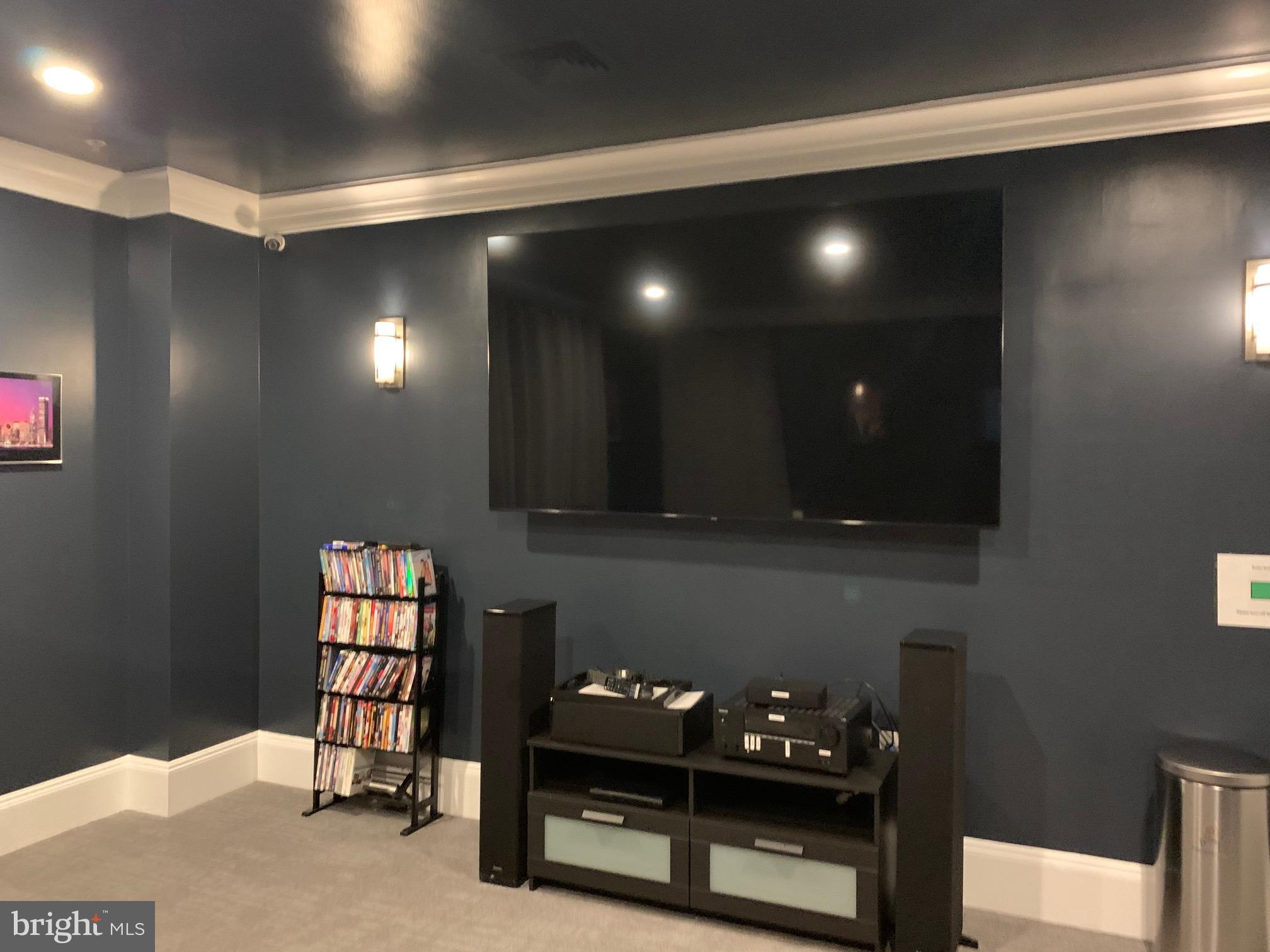 GROVE AT ARLINGTON - Residential Lease