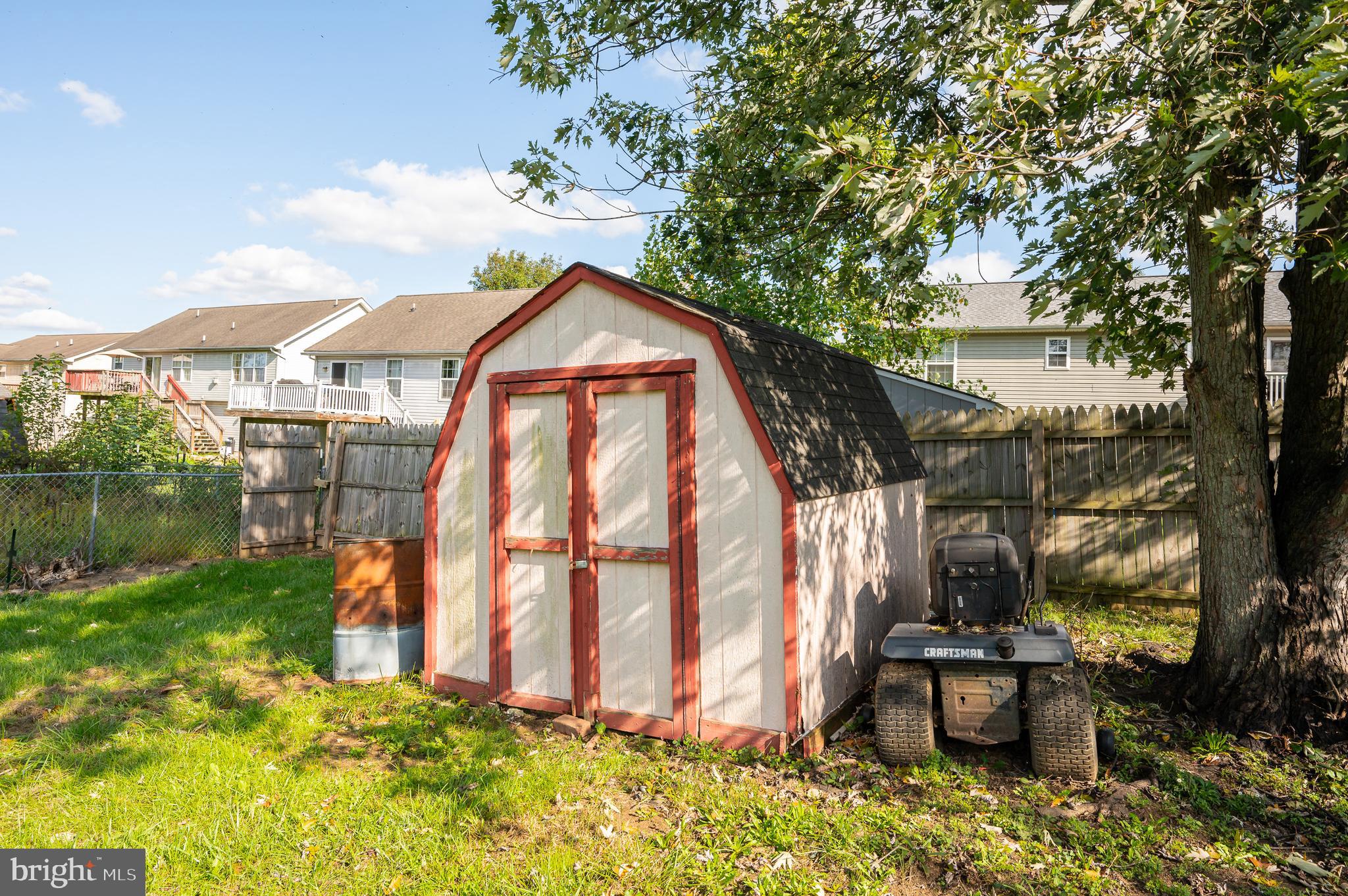 SPRINGFIELD VILLAGE - Residential