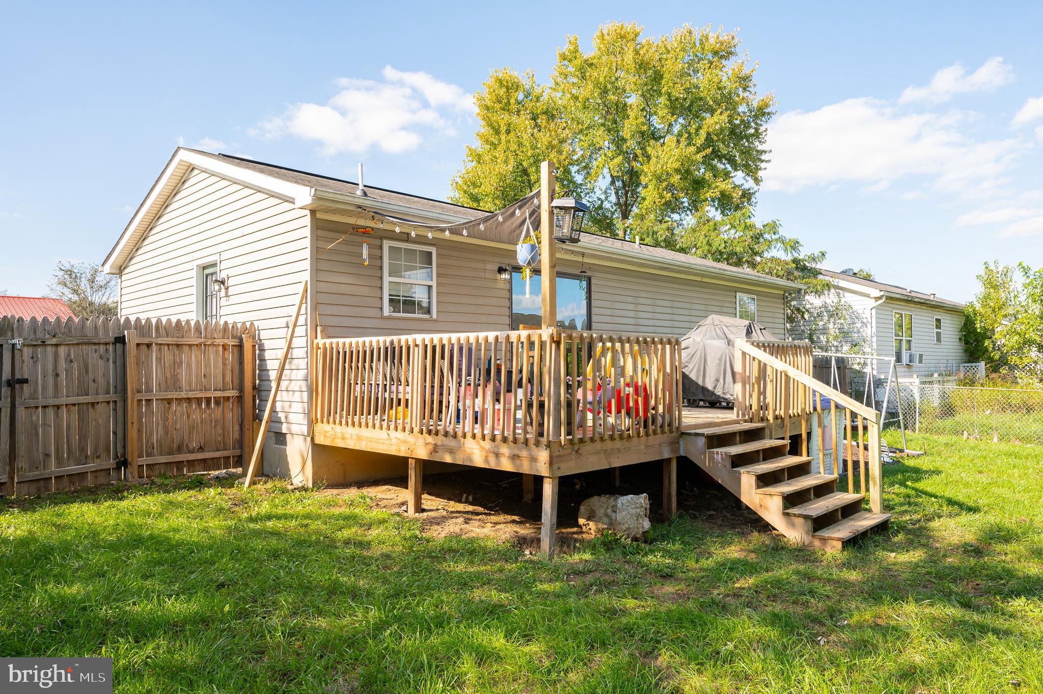 SPRINGFIELD VILLAGE - Residential