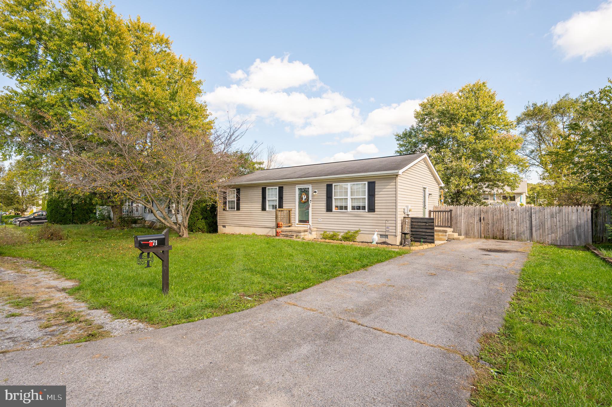 SPRINGFIELD VILLAGE - Residential