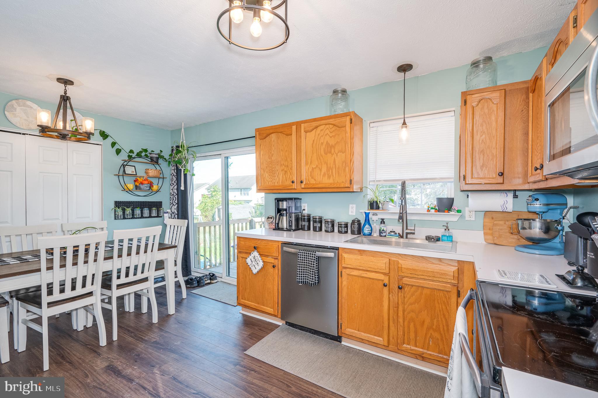 SPRINGFIELD VILLAGE - Residential