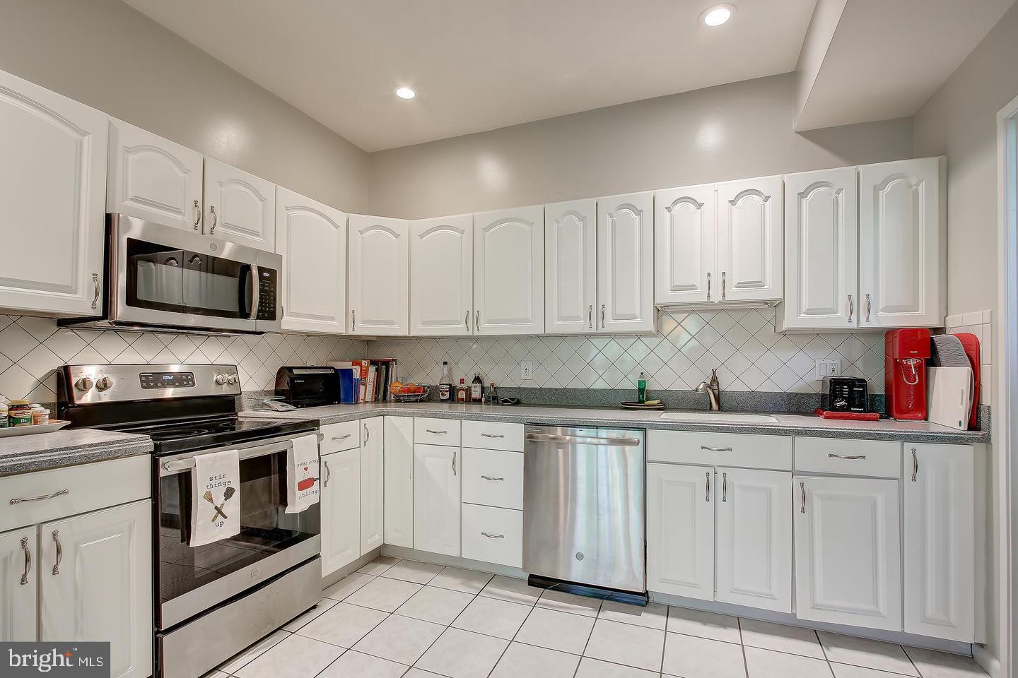 WOODWINDS - Residential Lease