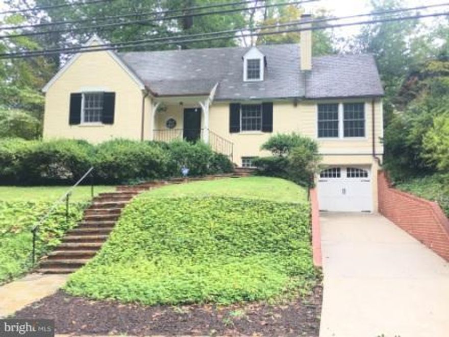 Beautiful Cape Cod style home in sought after community of Rollingwood. Home has great character starting with 5 bedrooms and 3 full bathrooms. Trad. floorplan that lends to entertaining. Wood burning fireplace for those chilly winter days. Spacious sun room that leads to serene stone patio. Fully finished basement with bedroom and full bathroom. Nestled on a quiet street. Schedule an appt. today!