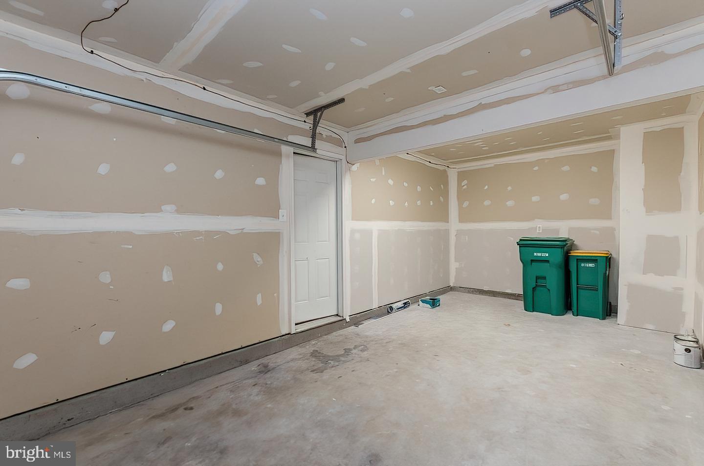 LEE'S RIDGE - Residential