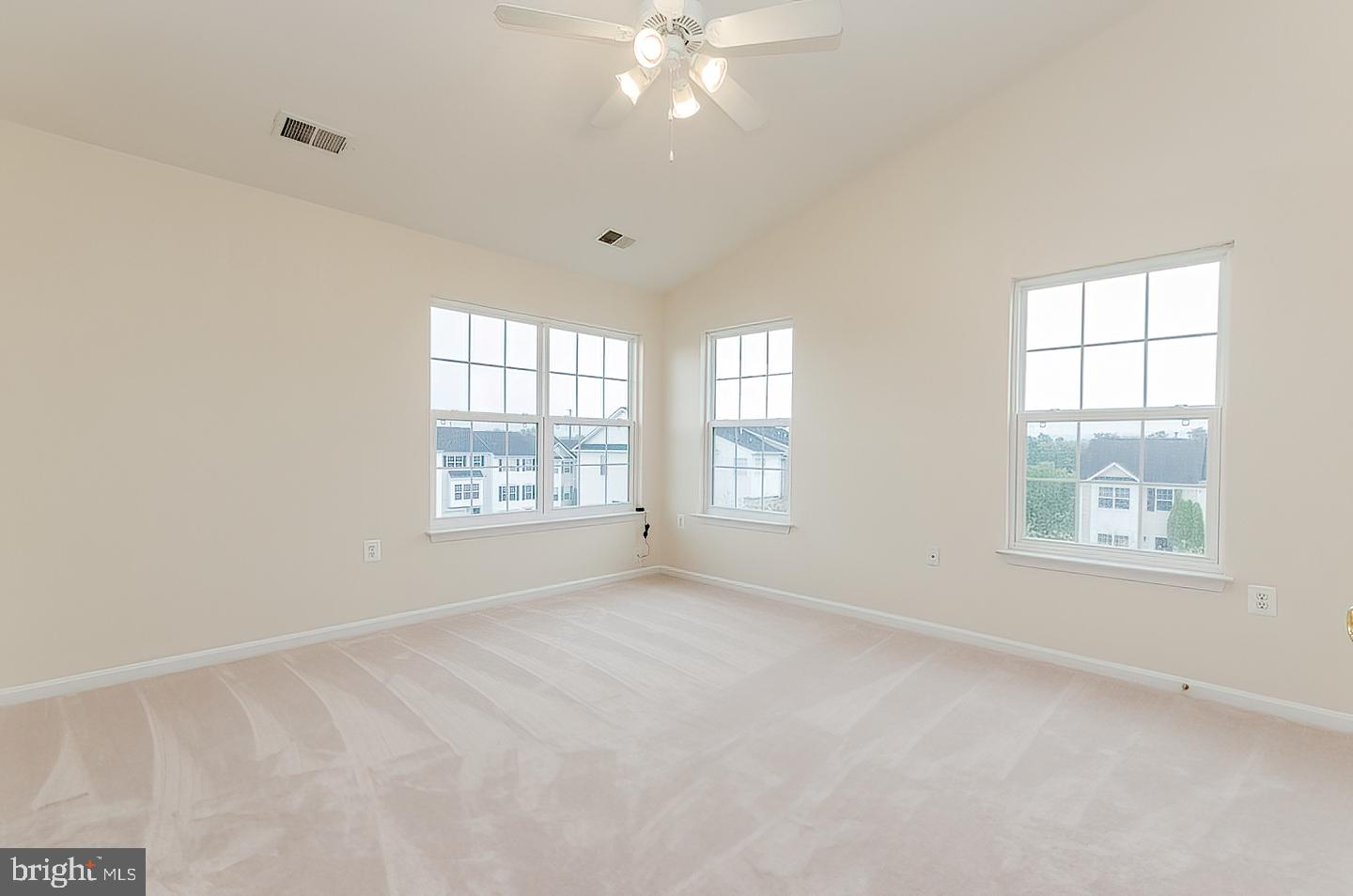 LEE'S RIDGE - Residential