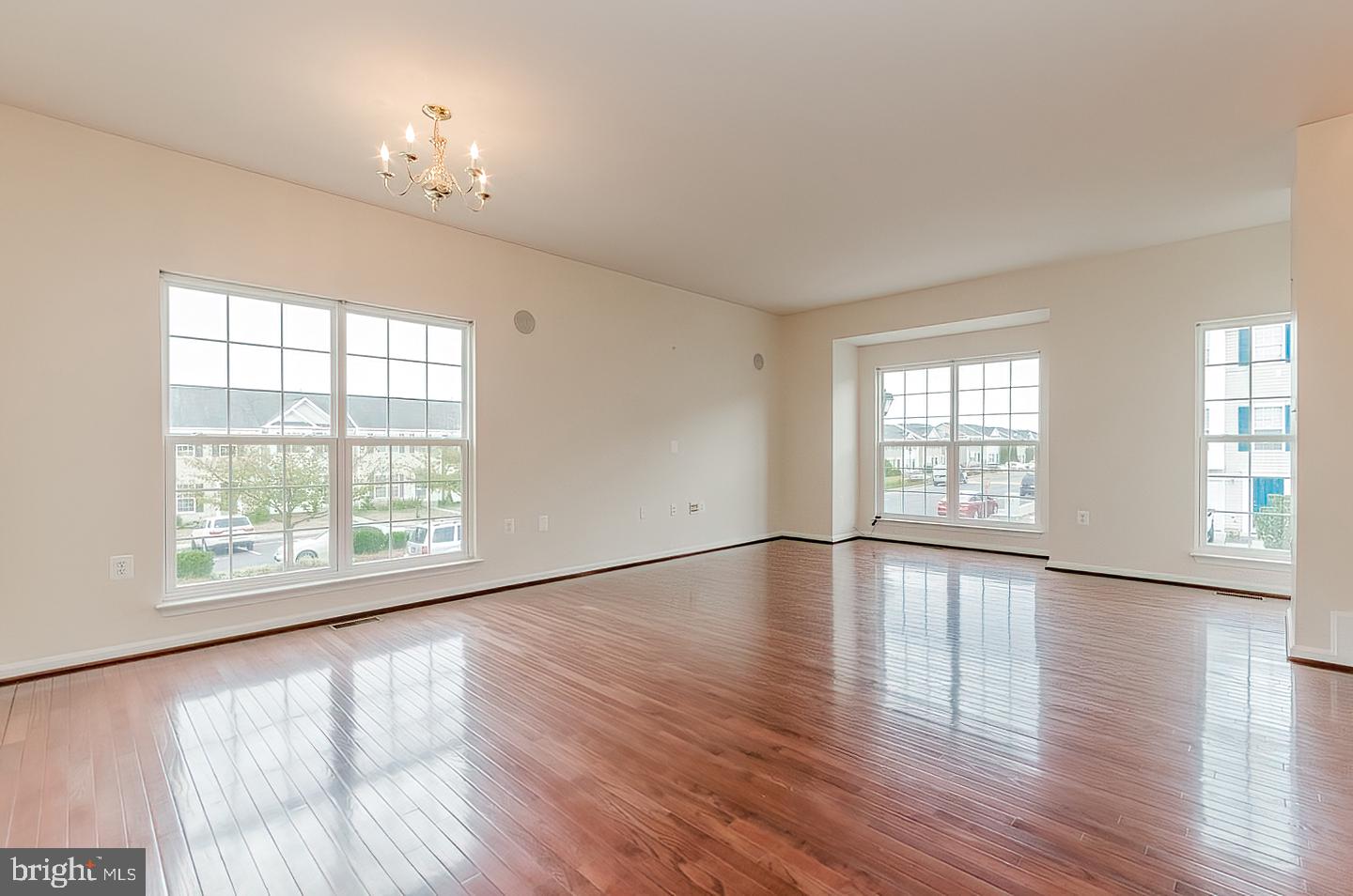 LEE'S RIDGE - Residential