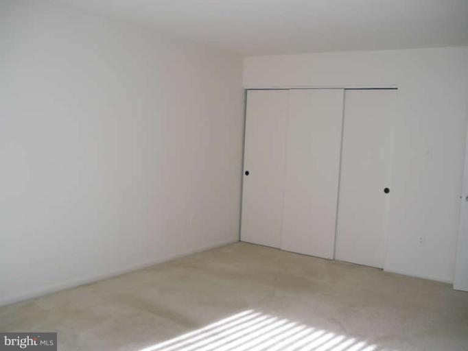 RESTON - Residential Lease