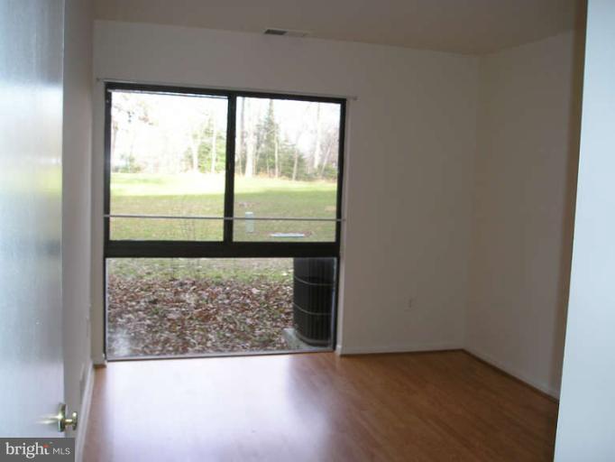 RESTON - Residential Lease