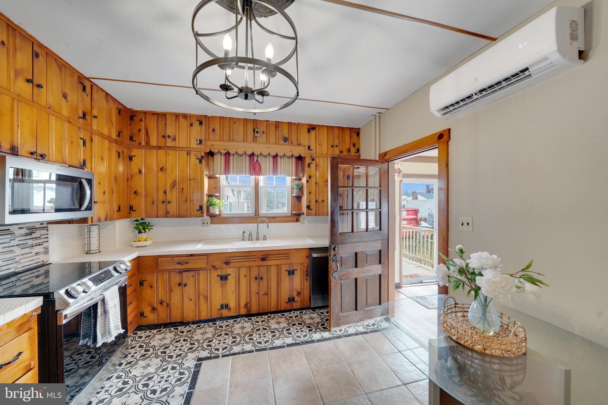 NONAVAILABLE - Residential