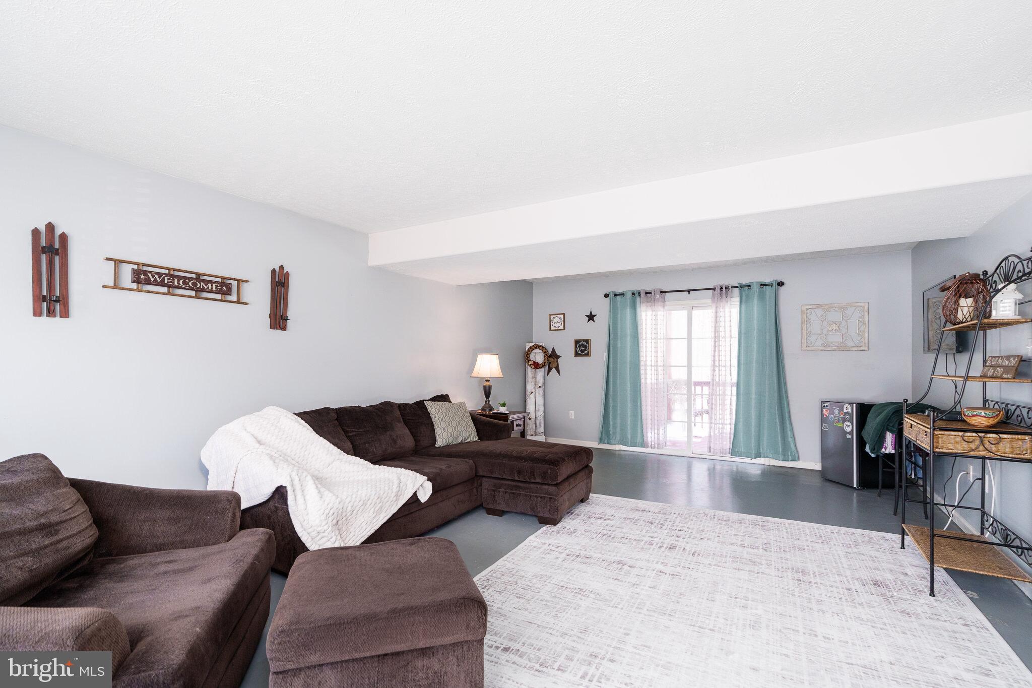 VILLAGE OF ELK RIDGE - Residential